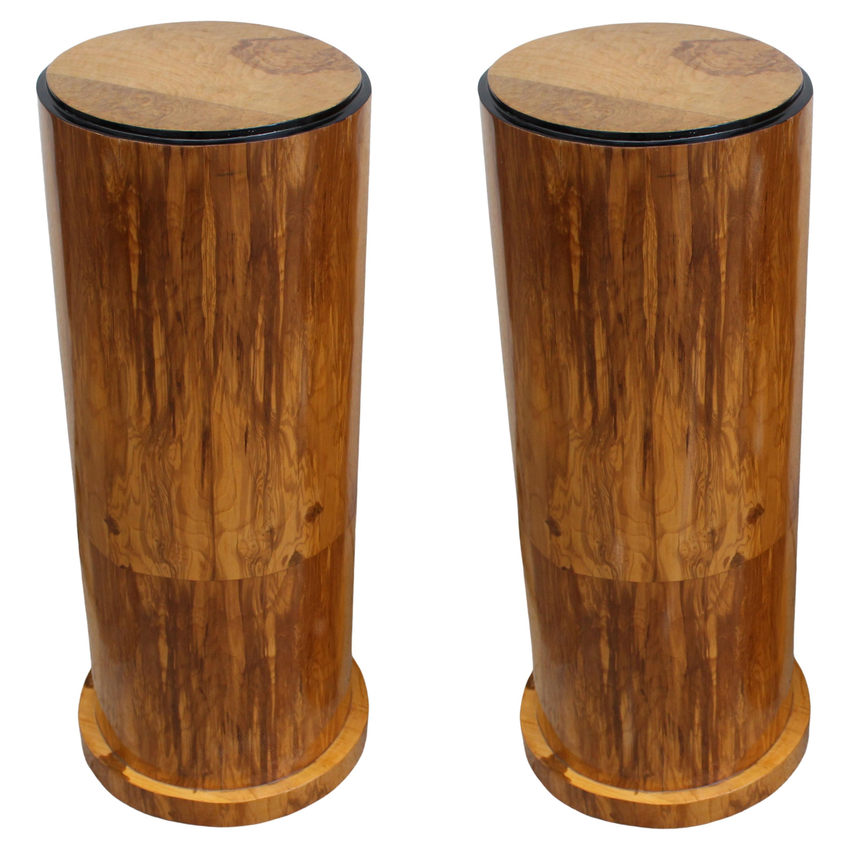 Art Deco Style Pair of Blonde Figured Walnut Column Stand Pedestals For Sale 5