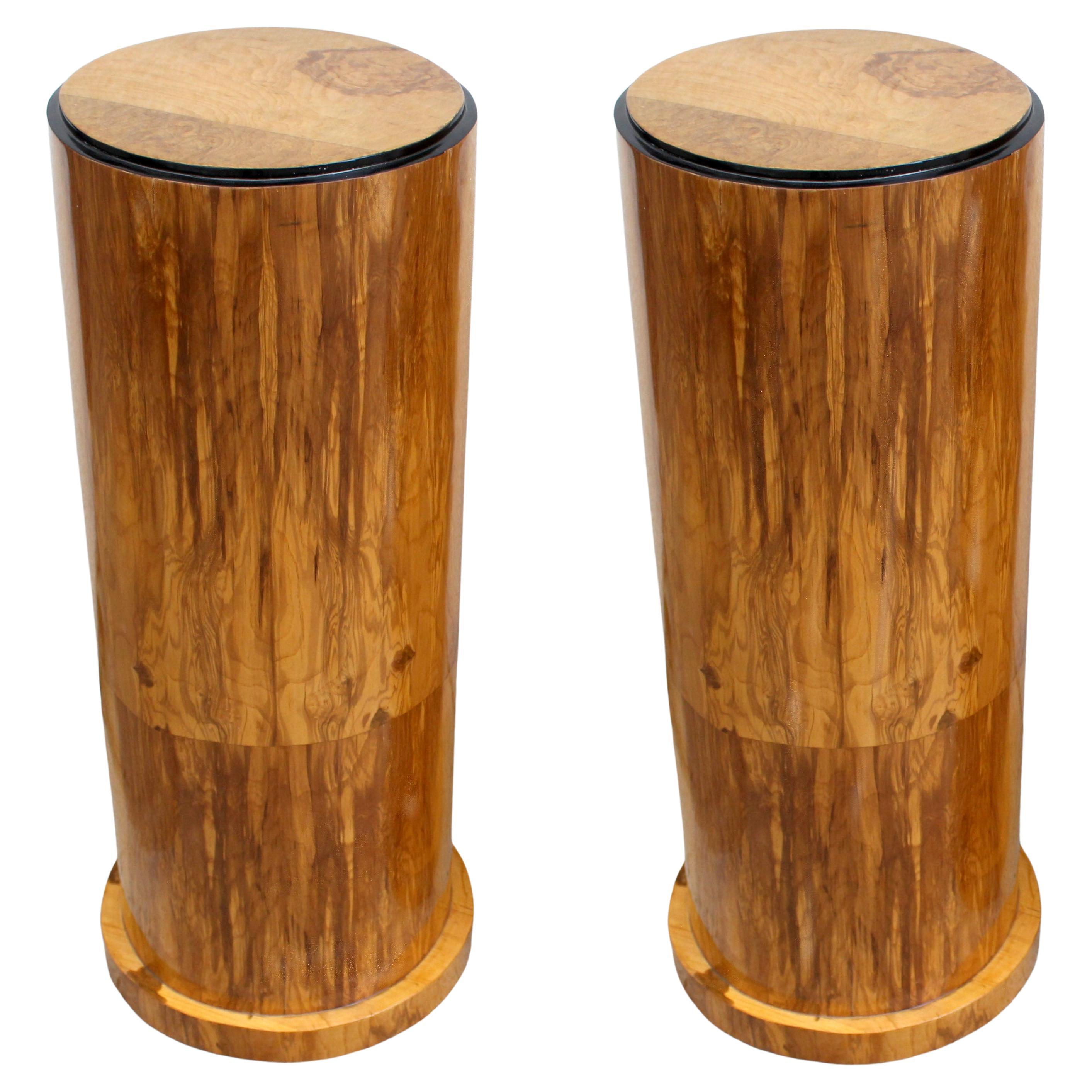 Paar blonde Säulenständer aus gemasertem Nussbaumholz im Art déco-Stil