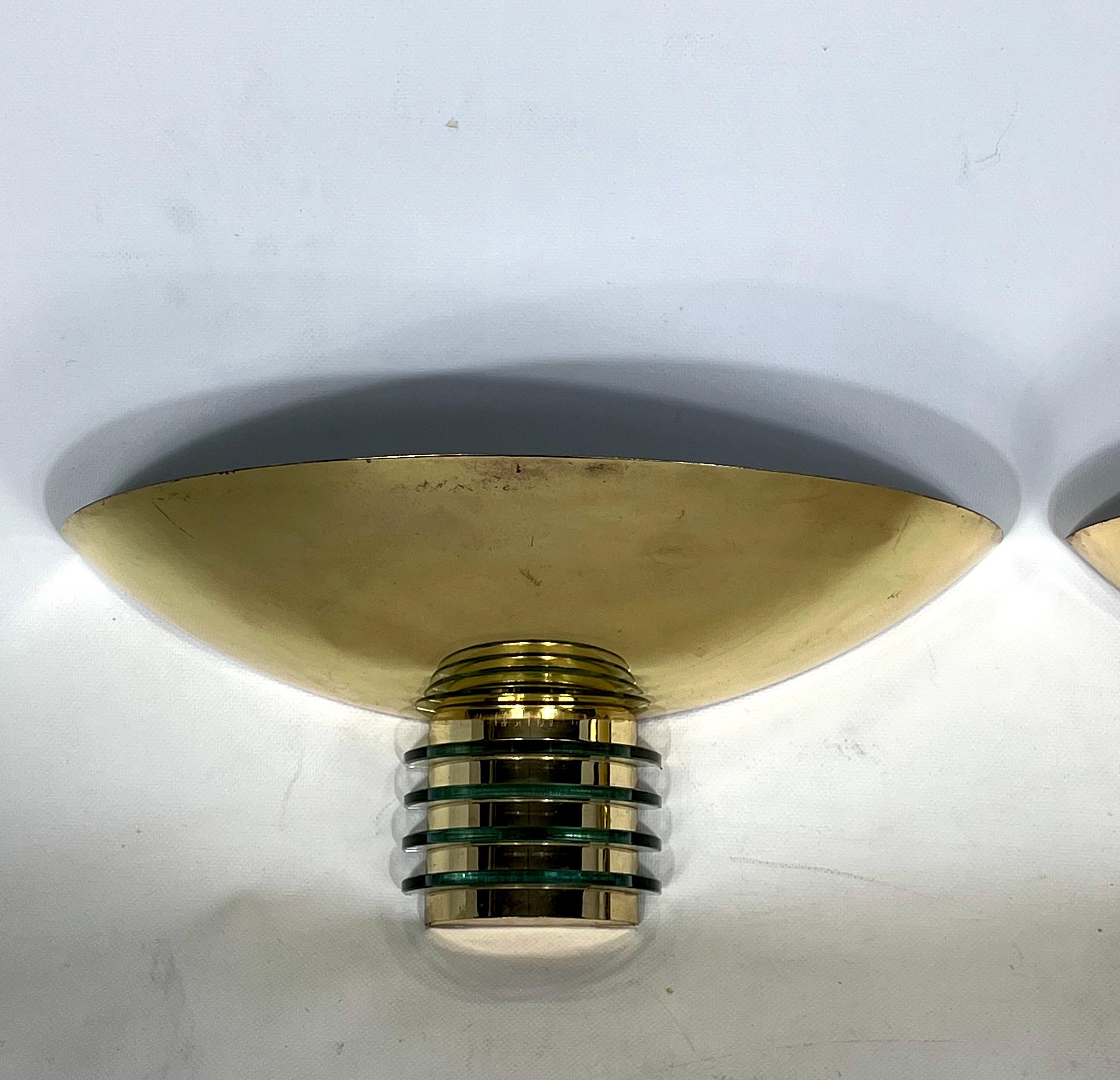 Art Deco Style Pair of Gilded Metal and Glass Sconces by SCE of France, 1970s In Good Condition For Sale In Catania, CT