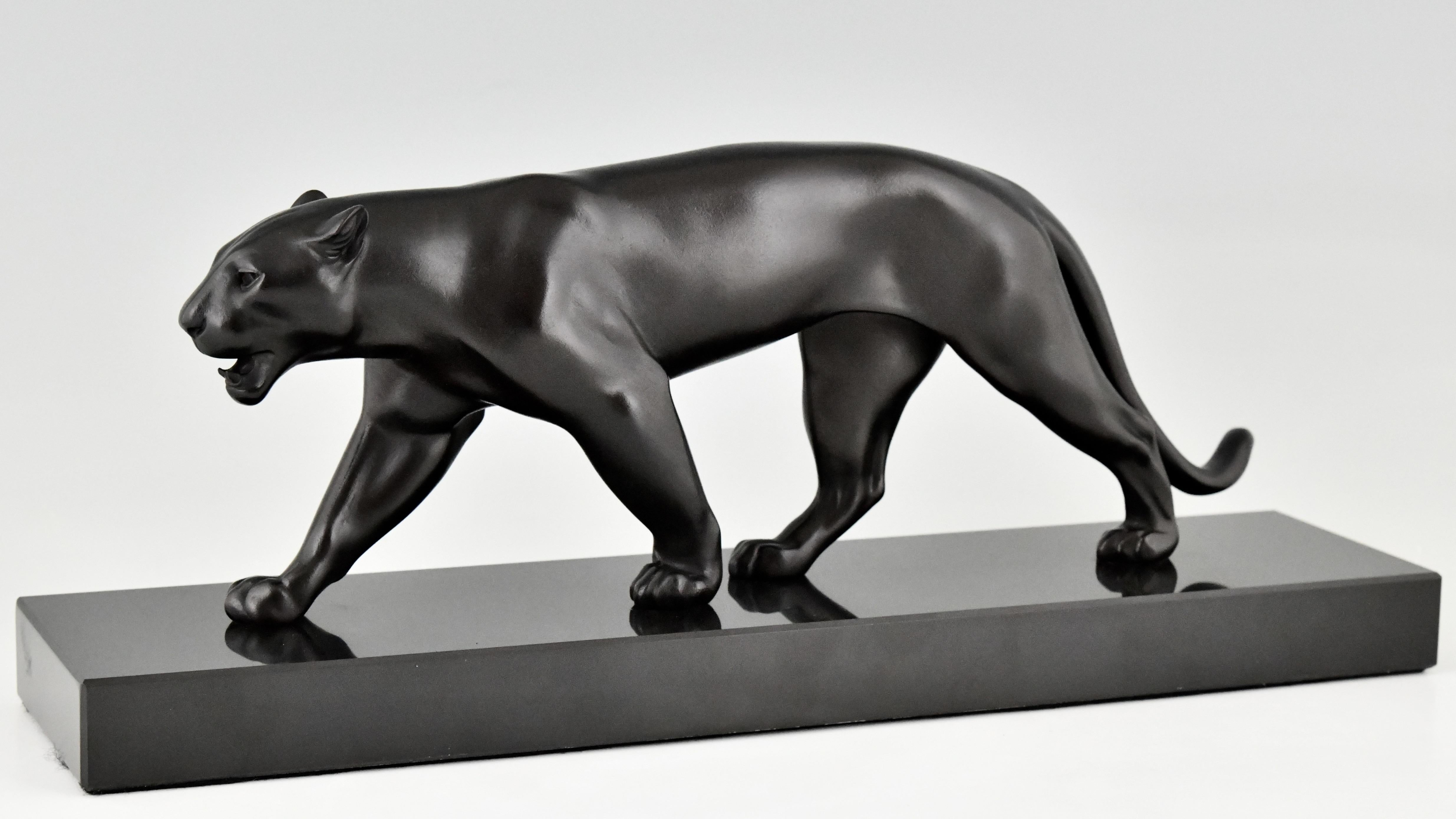 Ouganda, Art Deco style sculpture by Max Le Verrier with foundry mark.
Designed ca. 1920/1930. 
Posthumous contemporary cast at the Max Le Verrier foundry in Paris.
Handcrafted. 
 With Certificate of Authenticity.

This sculpture is illustrated