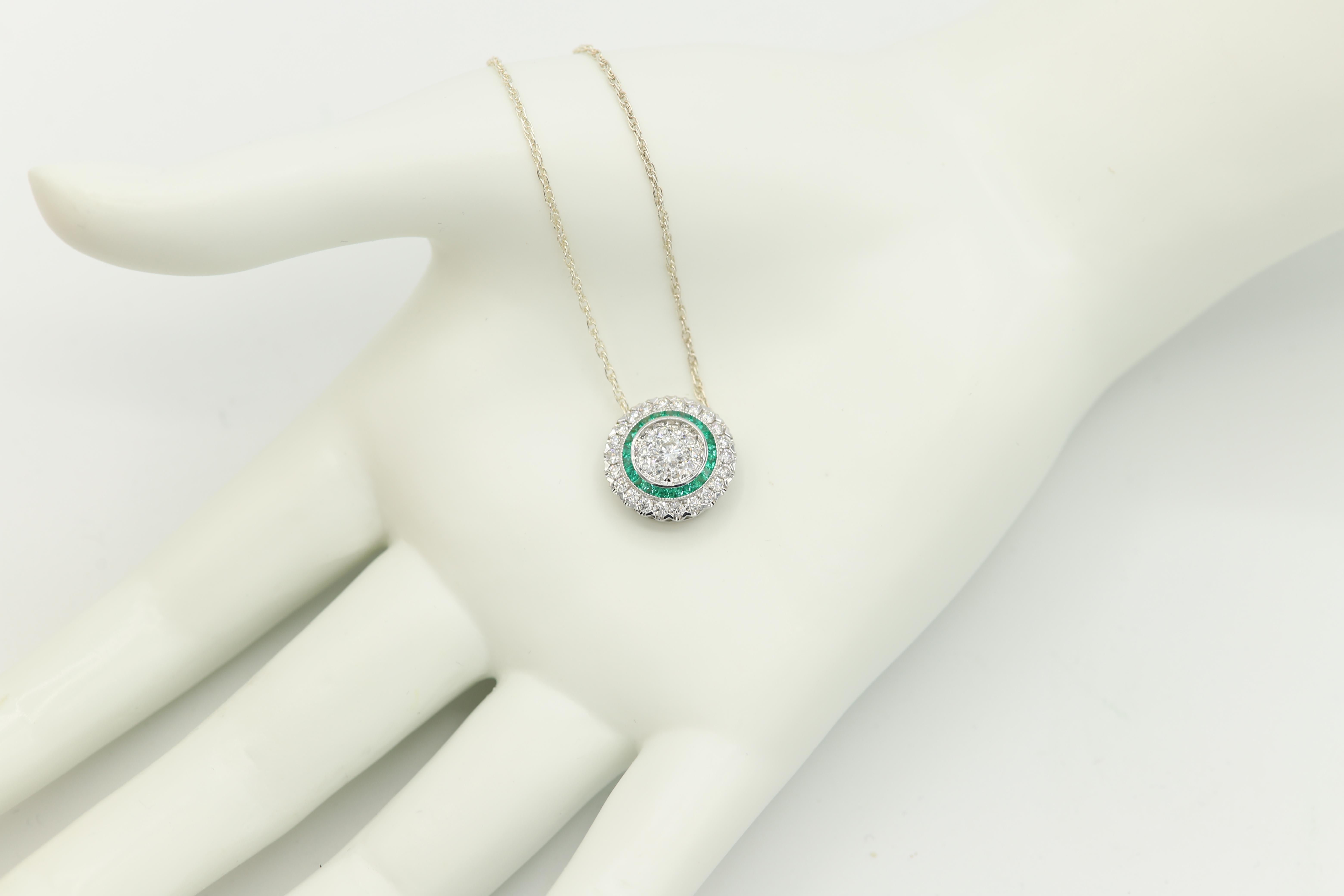 Round Cut Art Deco Style Pendant 18 Karat Gold Diamonds and Emerald Art Deco Necklace For Sale