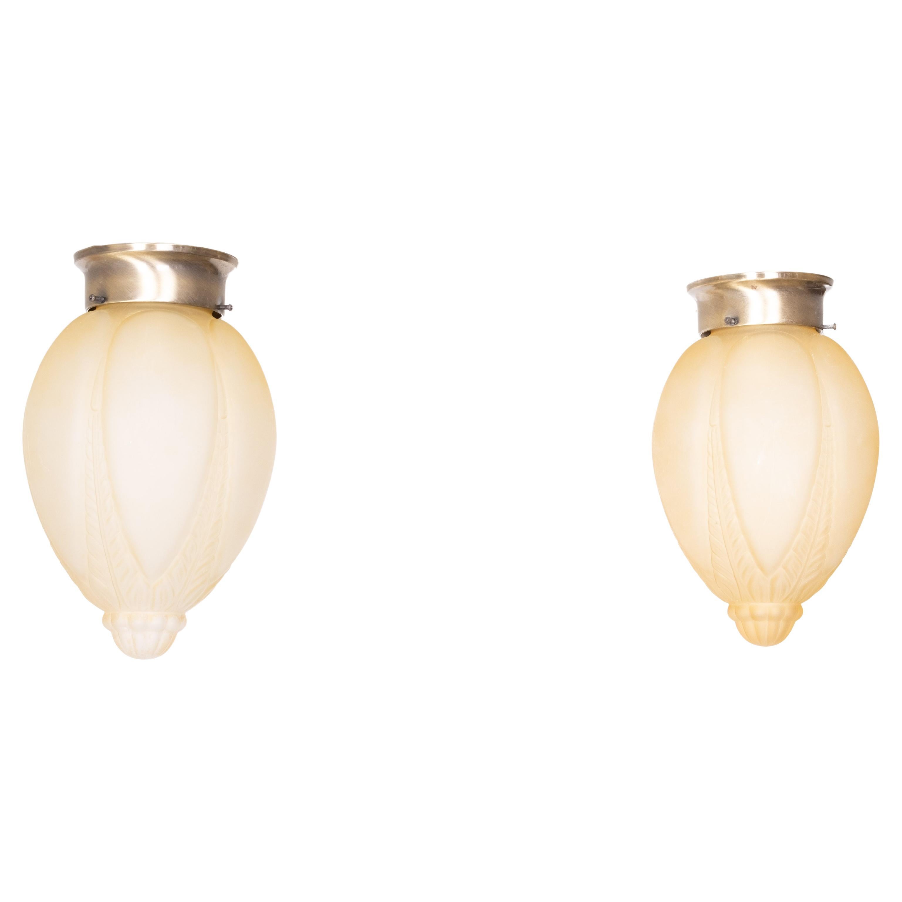 Very nice set of pendant lamps . Art Glass shades . .
Art Deco style . set price  650 euro