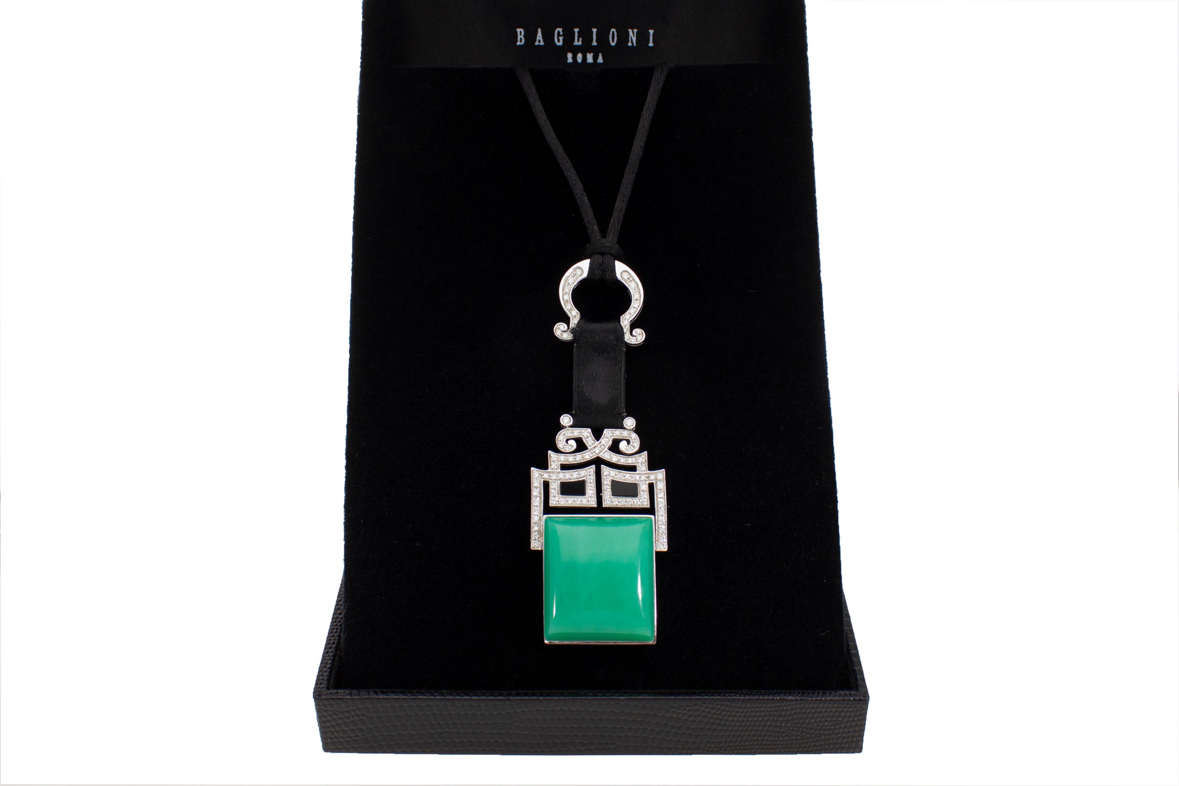 Art Deco Style Pendant Necklace with Chrysophase, Diamonds and Onyx. For Sale 6
