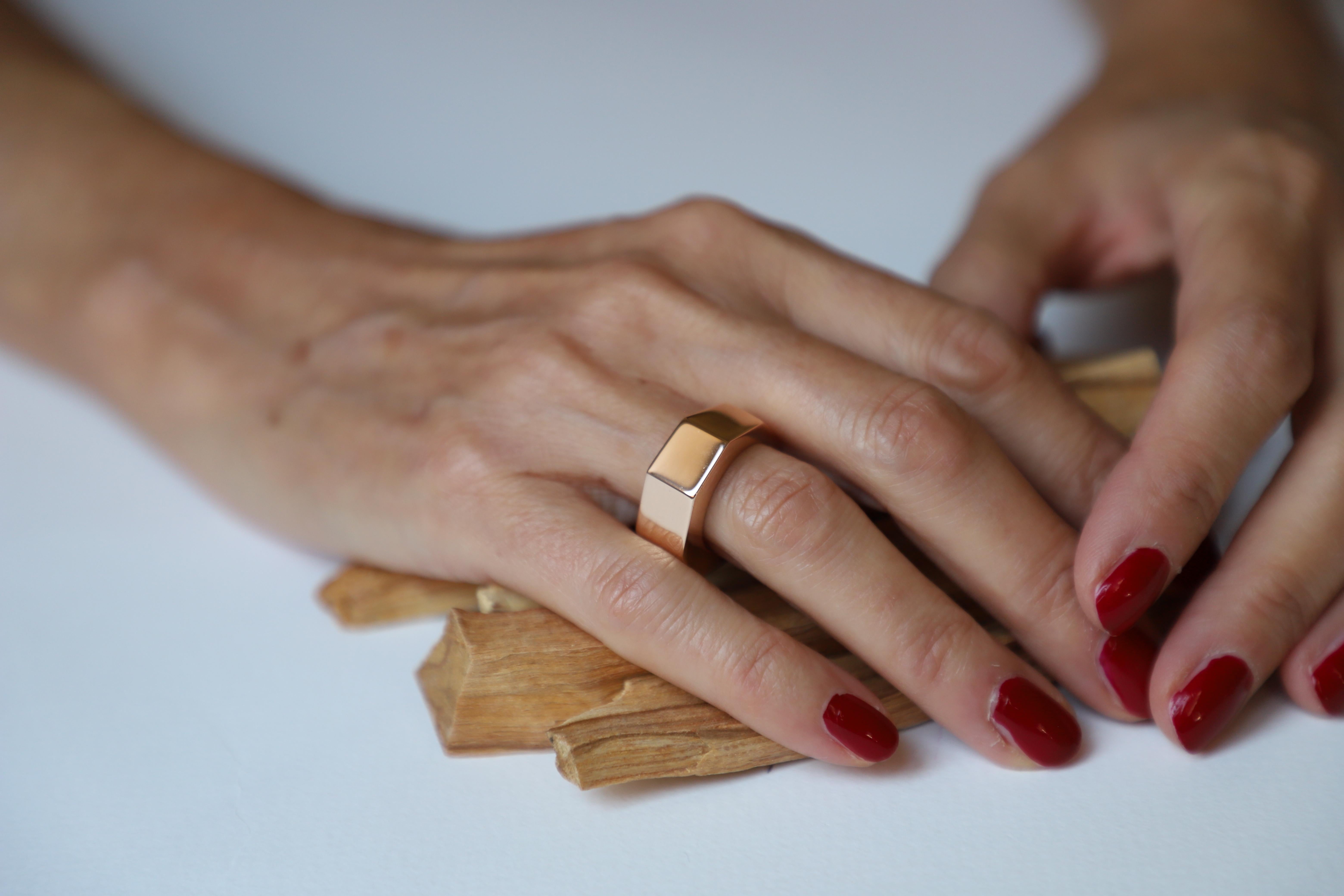 Rossella Ugolini Anello personalizzato in oro 18 carati in stile Art Deco, unisex e di design moderno 6