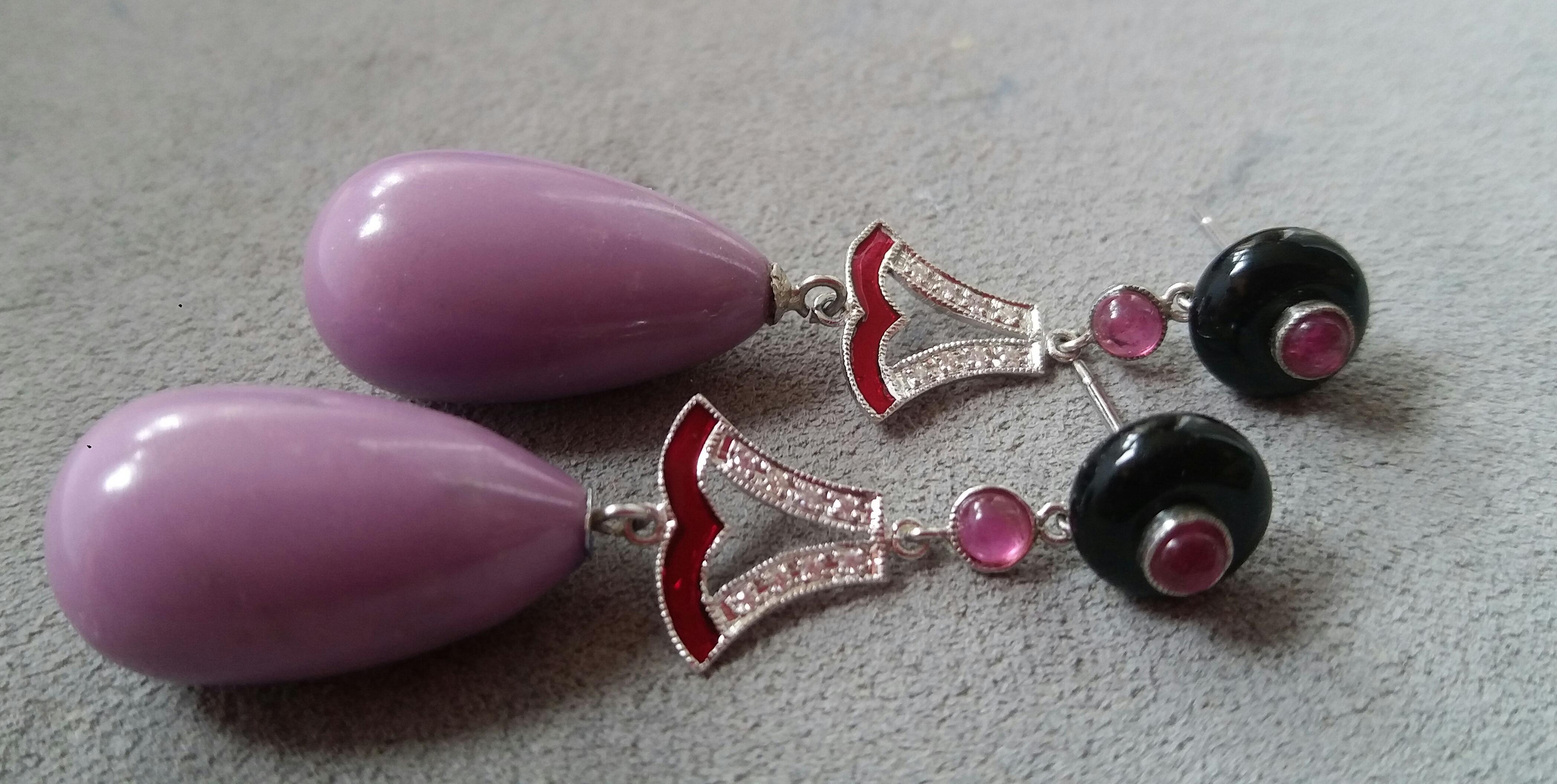 Donna Orecchini in stile Art Deco con gocce di fosfosiderite, rubino, oro e diamanti neri. in vendita