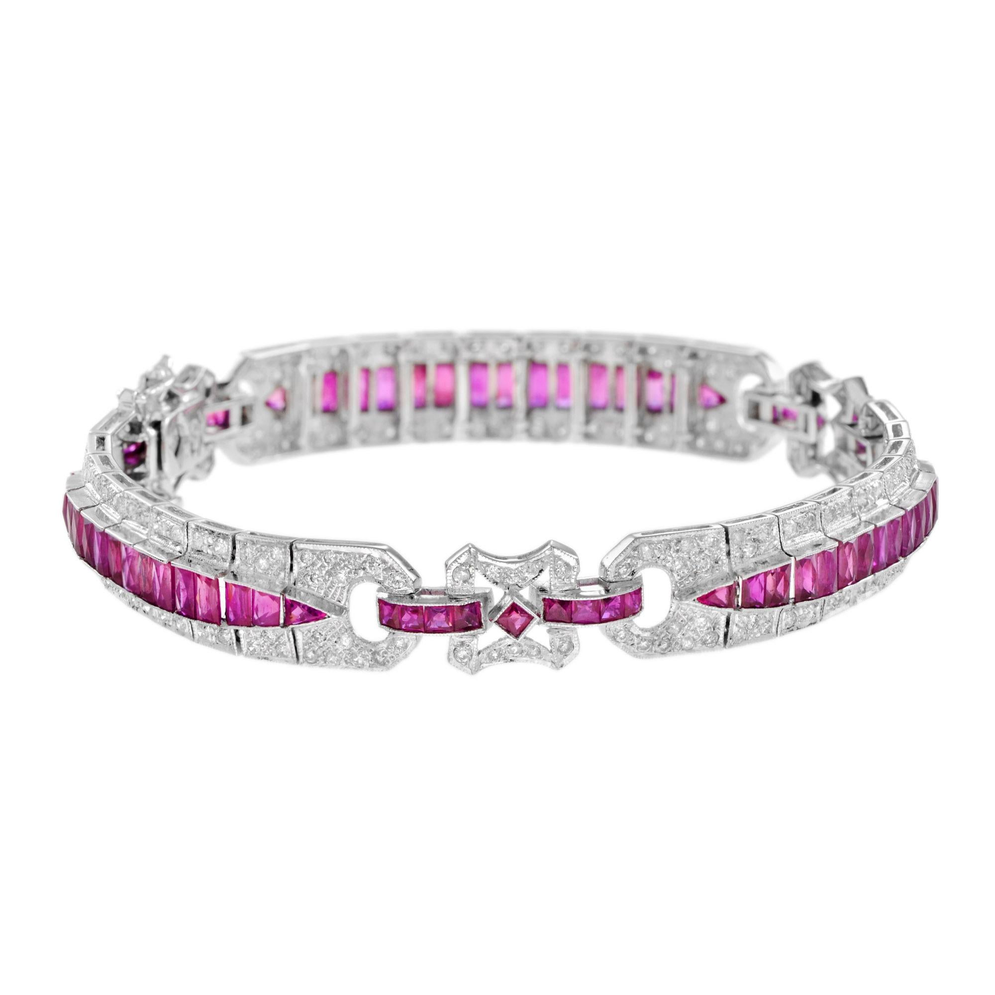 This stunning Art Deco inspired piece is finely crafted from 18k white gold and features an estimated 9.76 carats French cut rubies and 1.50 H-J/SI round brilliant cut diamonds. This wonderful piece is a must-have for any Art Deco fanatic!
Bracelet