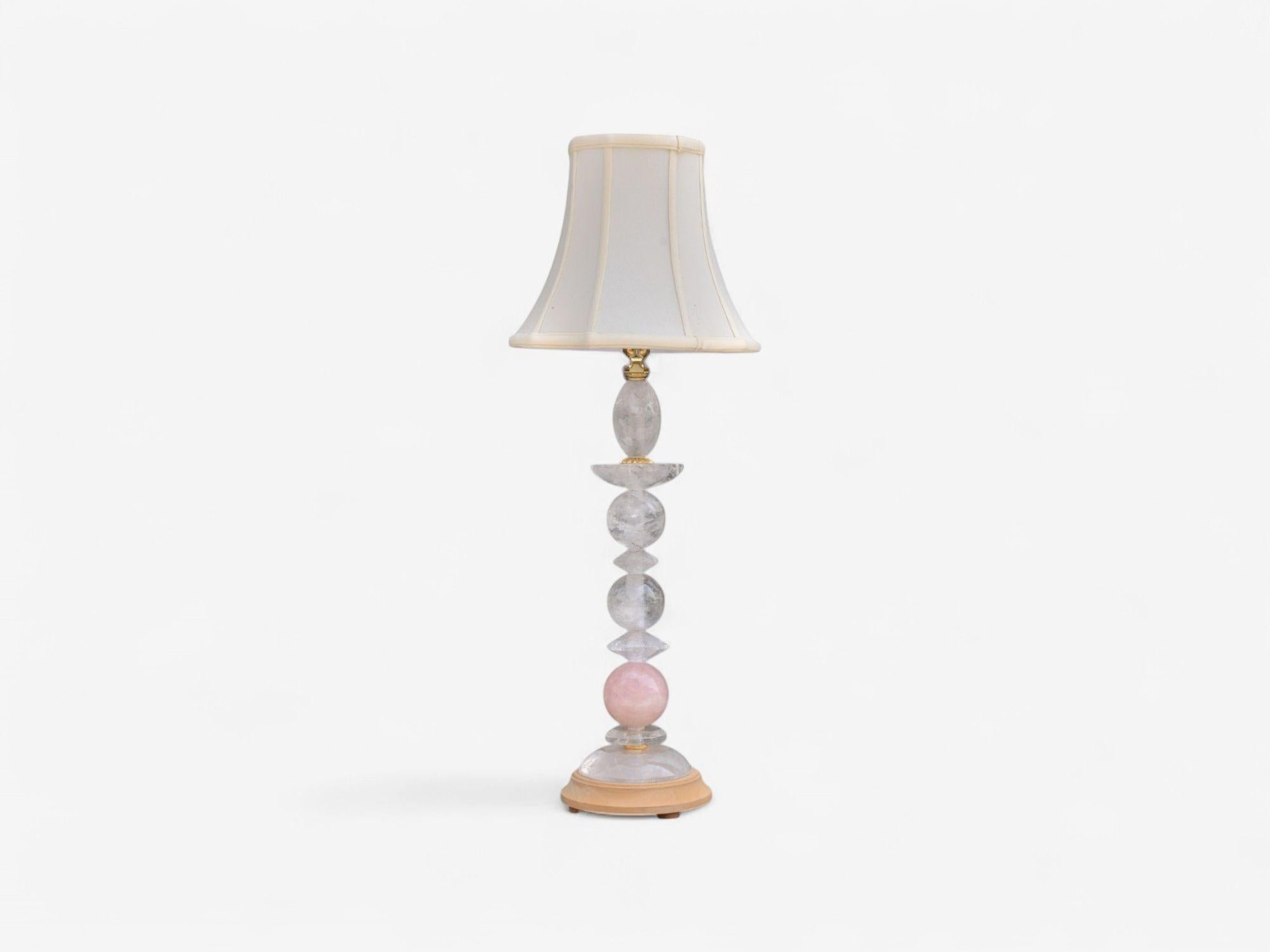 Art Deco Style, Pink Rock Crystal, Brass, Table Lamps, France, 1960s In Good Condition For Sale In Manhasset, NY