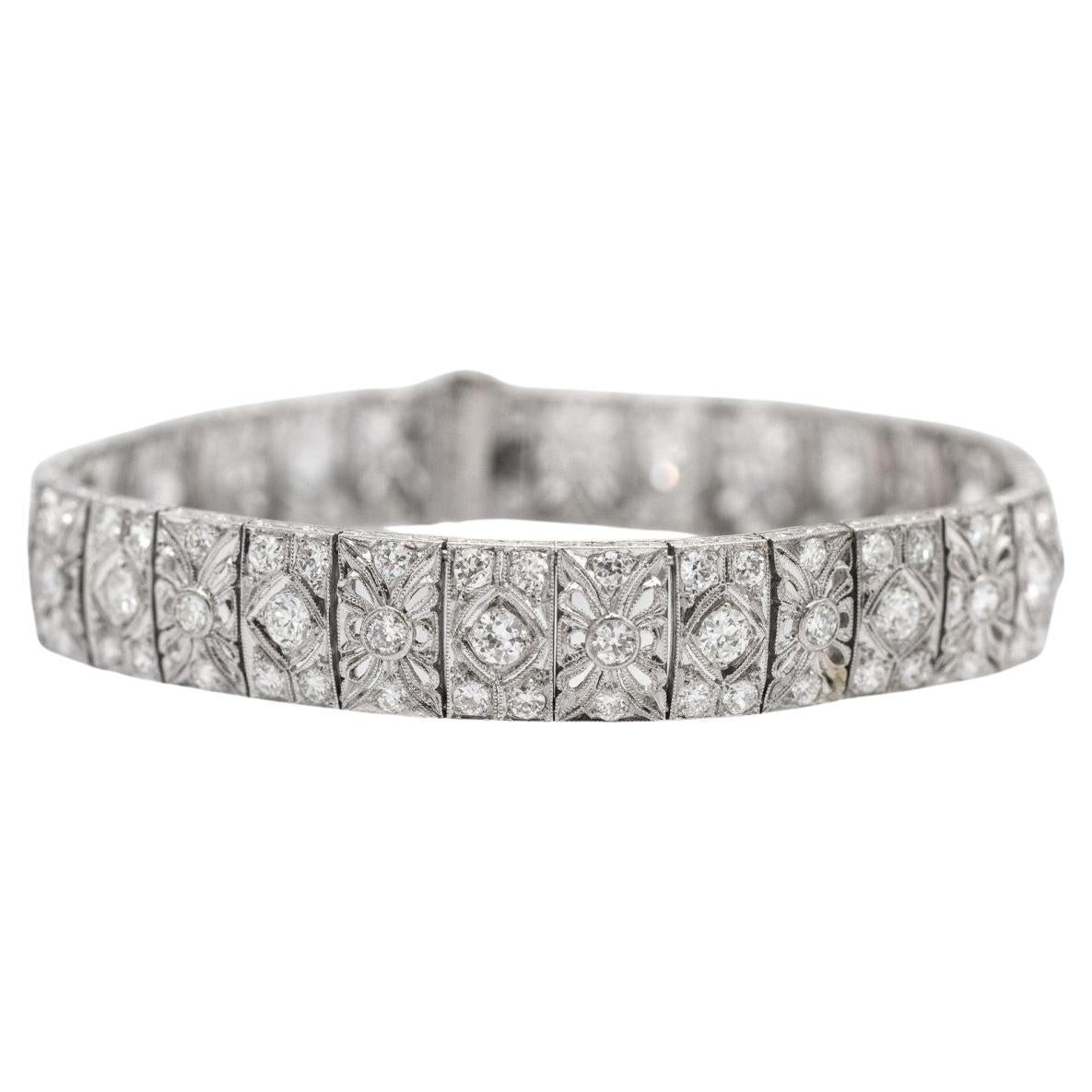 Art déco-Armband aus Platin im Art déco-Stil, 120 Diamanten, 5,60 Karat, Westeuropa, 1940er Jahre im Angebot