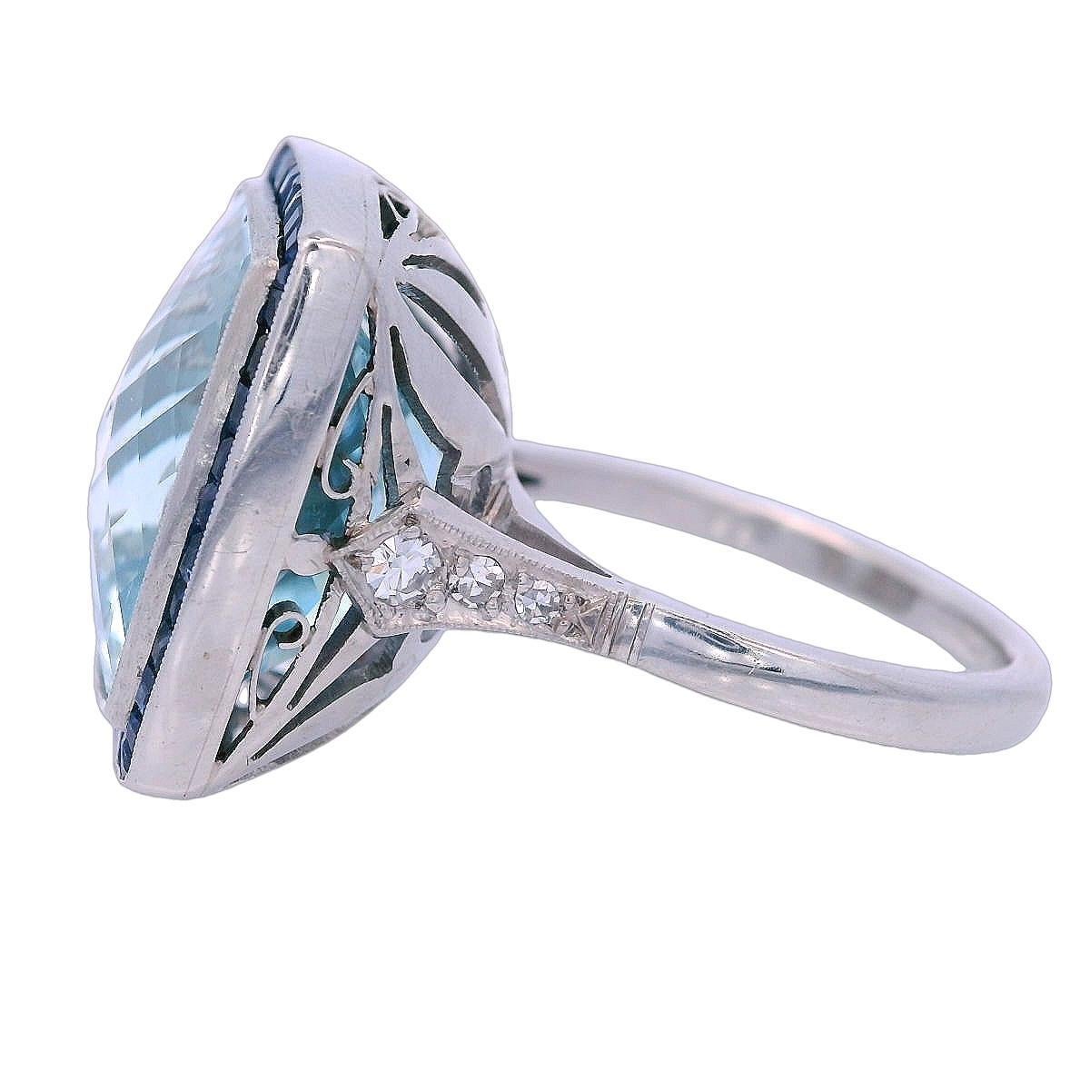 Anello da cocktail in platino in stile Art Déco 14,65 CTW Acquamarina, Zaffiri, Diamanti In condizioni ottime in vendita a Aventura, FL
