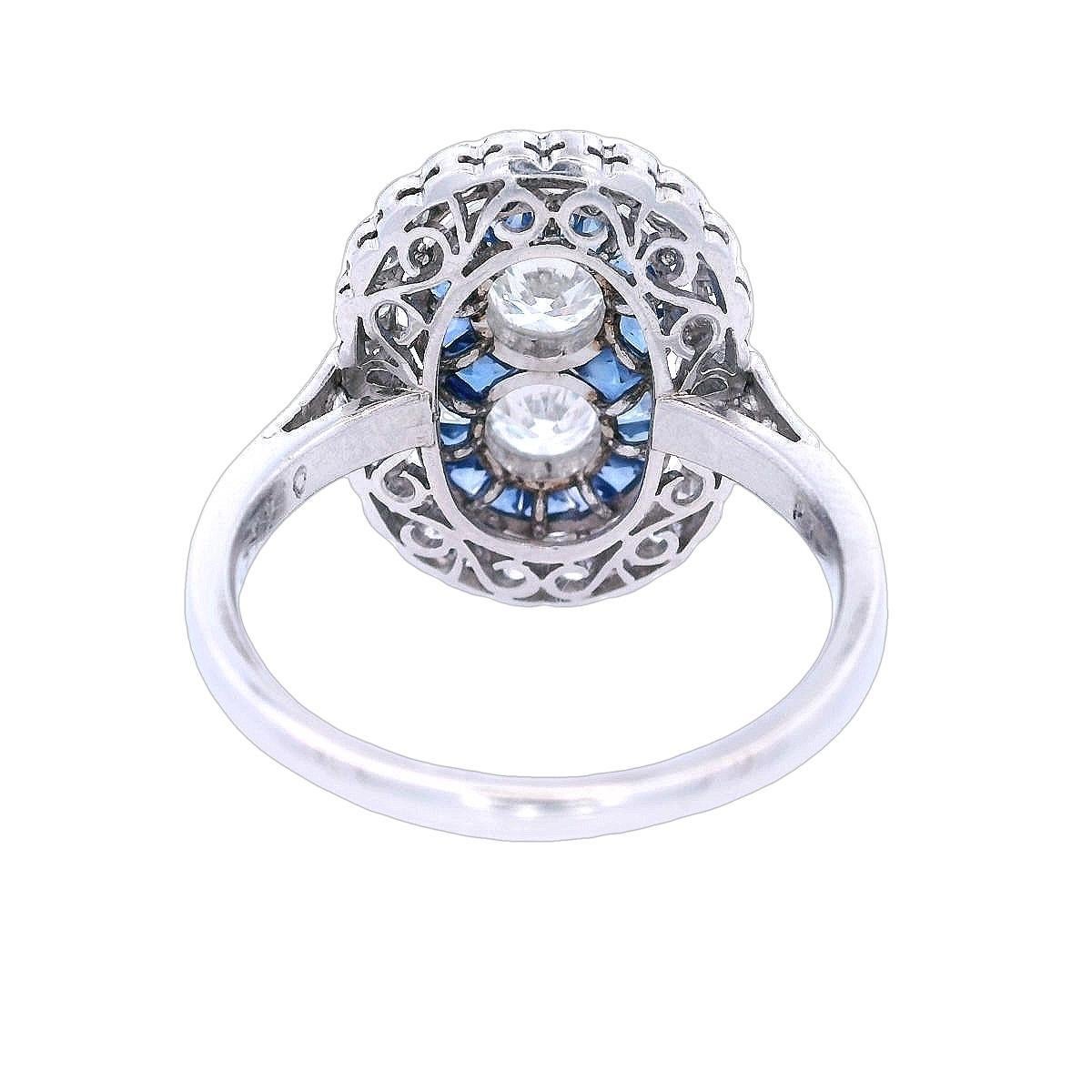 Femenino o masculino Anillo de cóctel de Platino estilo Art Déco con CTW en Zafiros Azules y Diamantes en venta