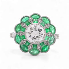 Art Deco style Platinum Diamond and Emerald Cluster Ring, 1.54 ct. Central Stone