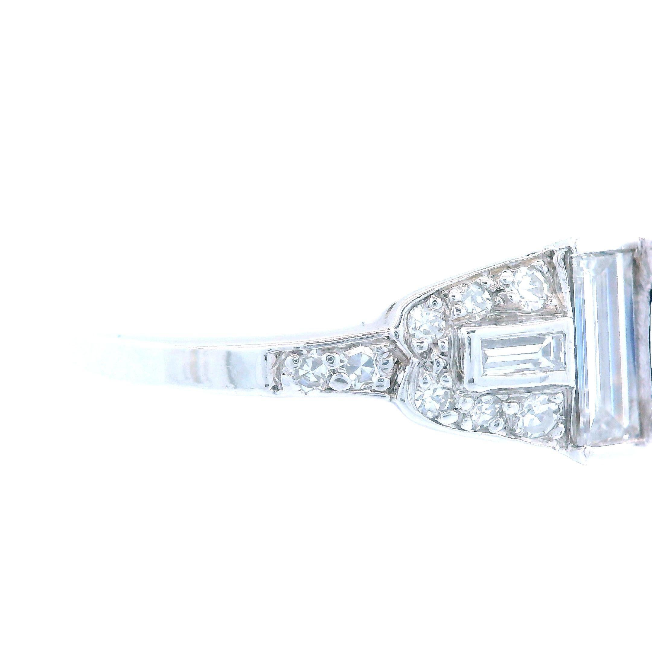 Art Deco Style Platinum Diamond and Heat ONLY Sapphire Ring For Sale 1