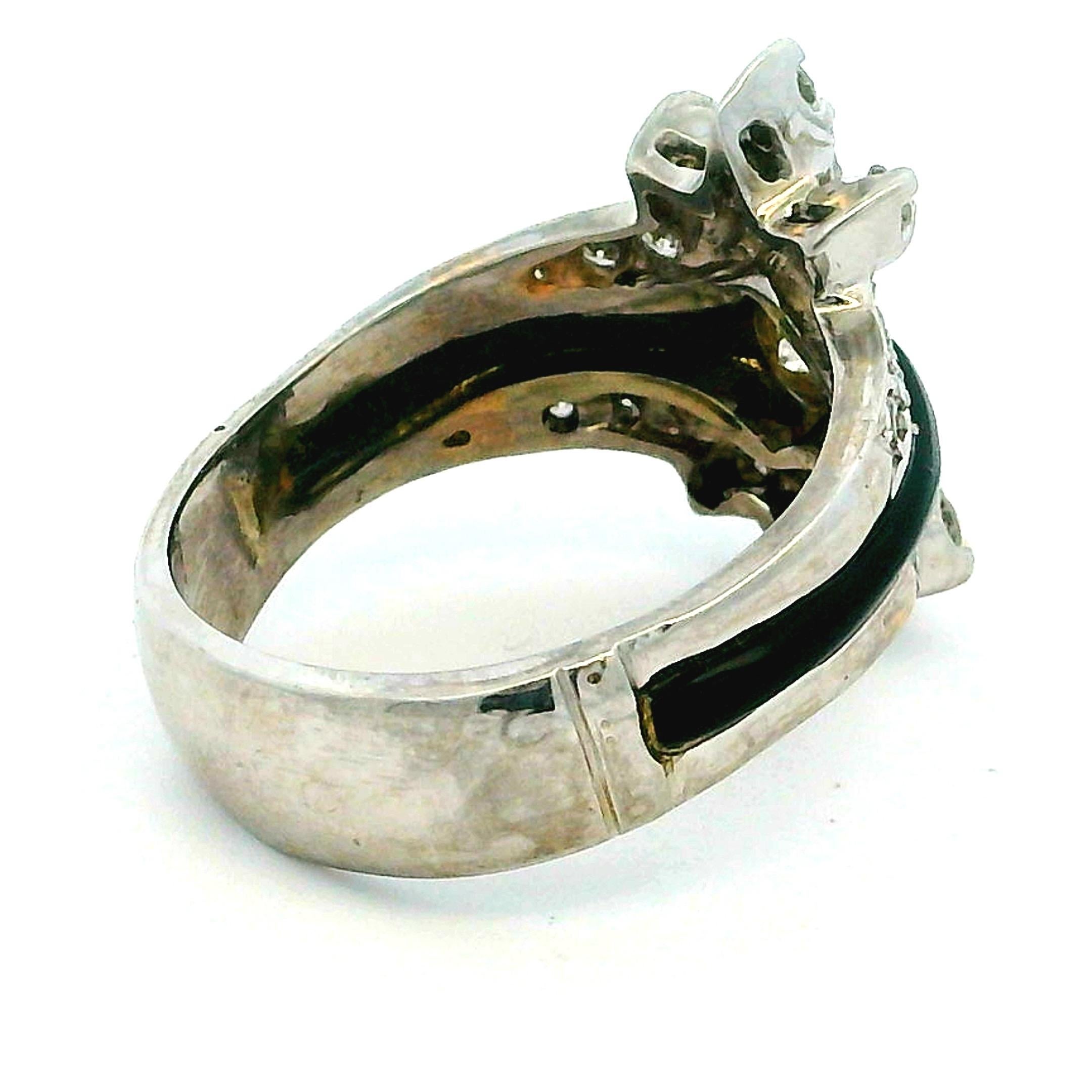 Anillo de Platino con Diamantes y Ónix Estilo Art Déco - 1,15 Quilates, Talla 6,75 en Excelente estado para la venta en Miami, FL