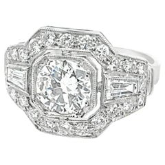 Anello di diamanti in platino in stile Art Deco con pavè e diamanti baguette