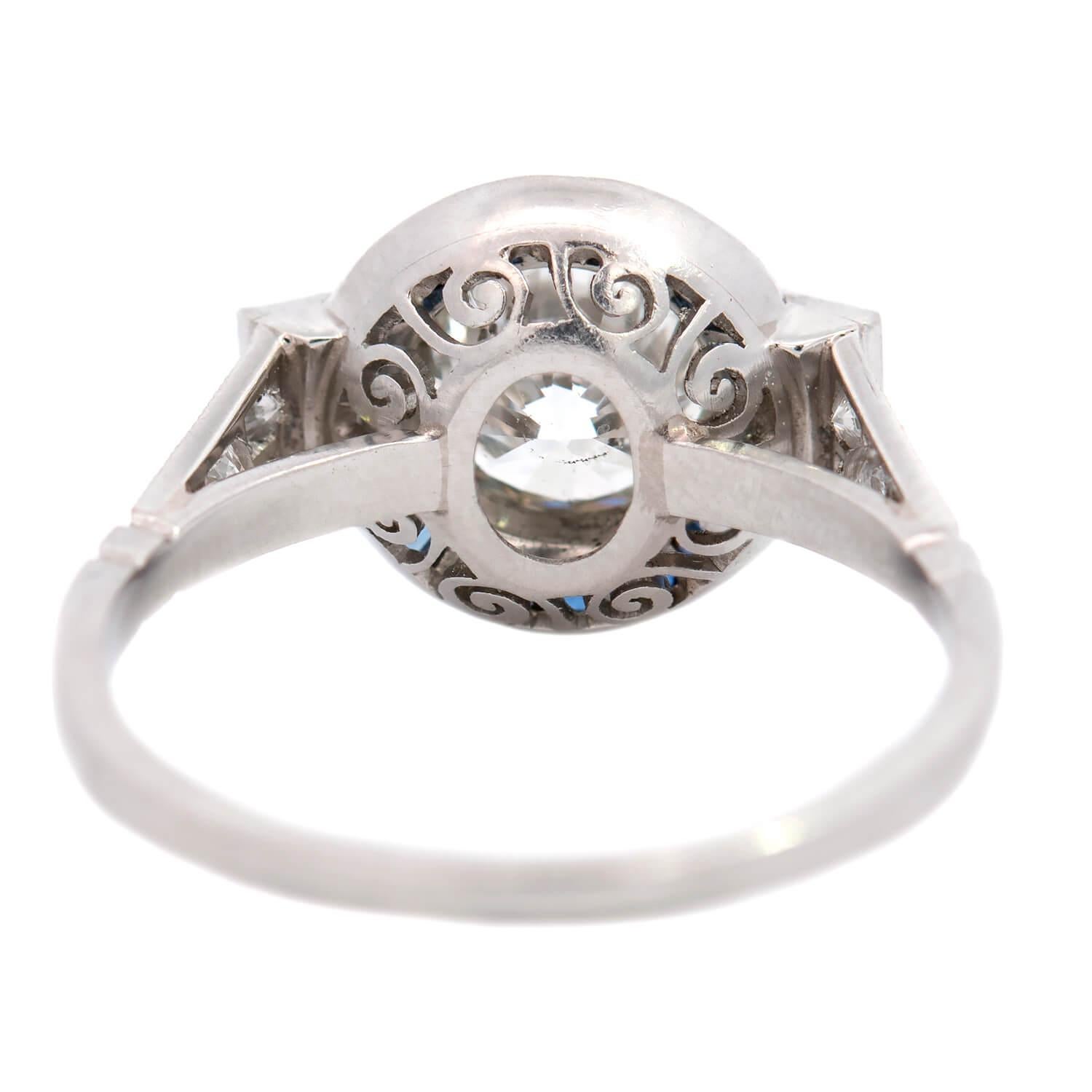Platin-Verlobungsring im Art-déco-Stil mit Diamant + Saphir 1,74 Karat in der Mitte im Zustand „Gut“ im Angebot in Narberth, PA