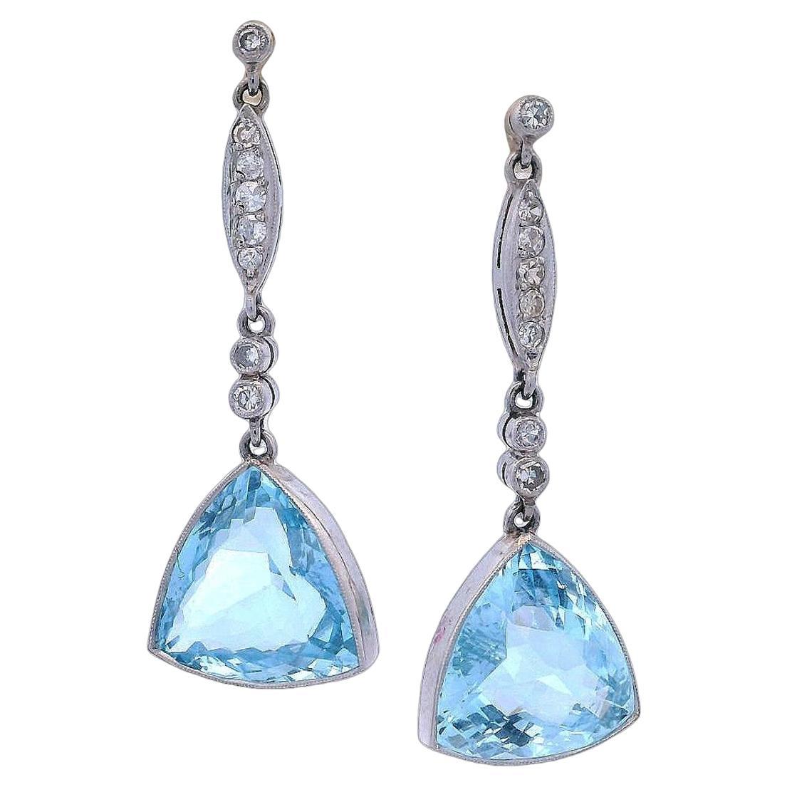 Art Deco Style Platinum Hanging Earring with Aquamarines and Diamonds