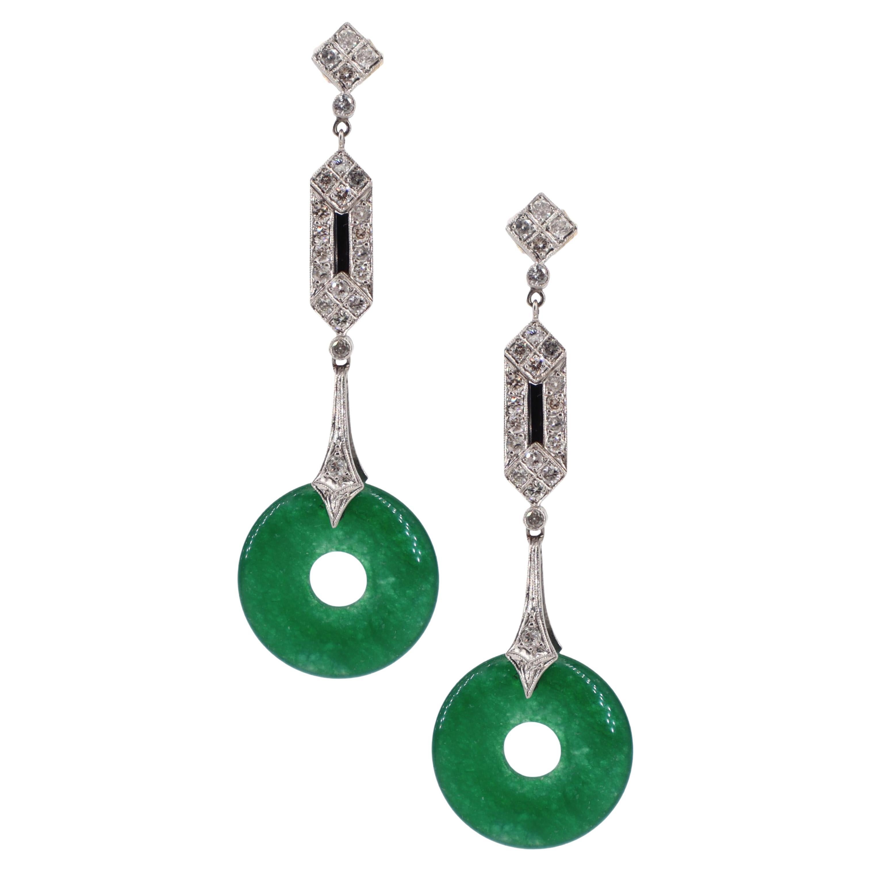 Art Deco Style Platinum hanging Earrings with Diamonds and Onyx