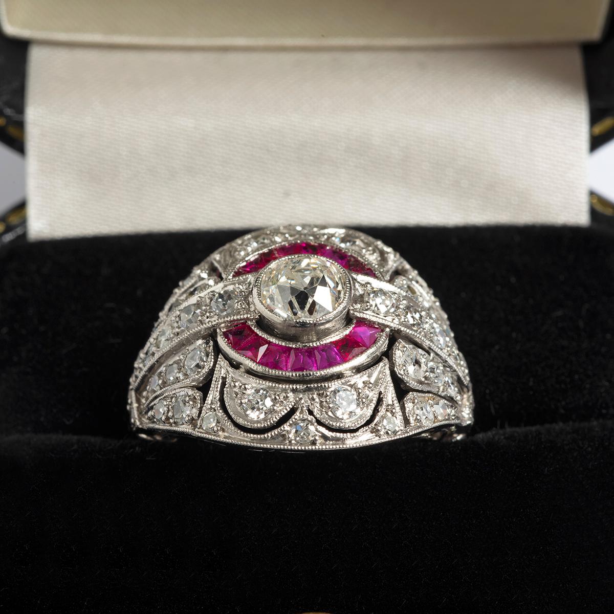 'Art Deco Style' Platinum & Ruby Cluster Ring. US Size 6. Statement Piece. In Excellent Condition For Sale In Canterbury, GB