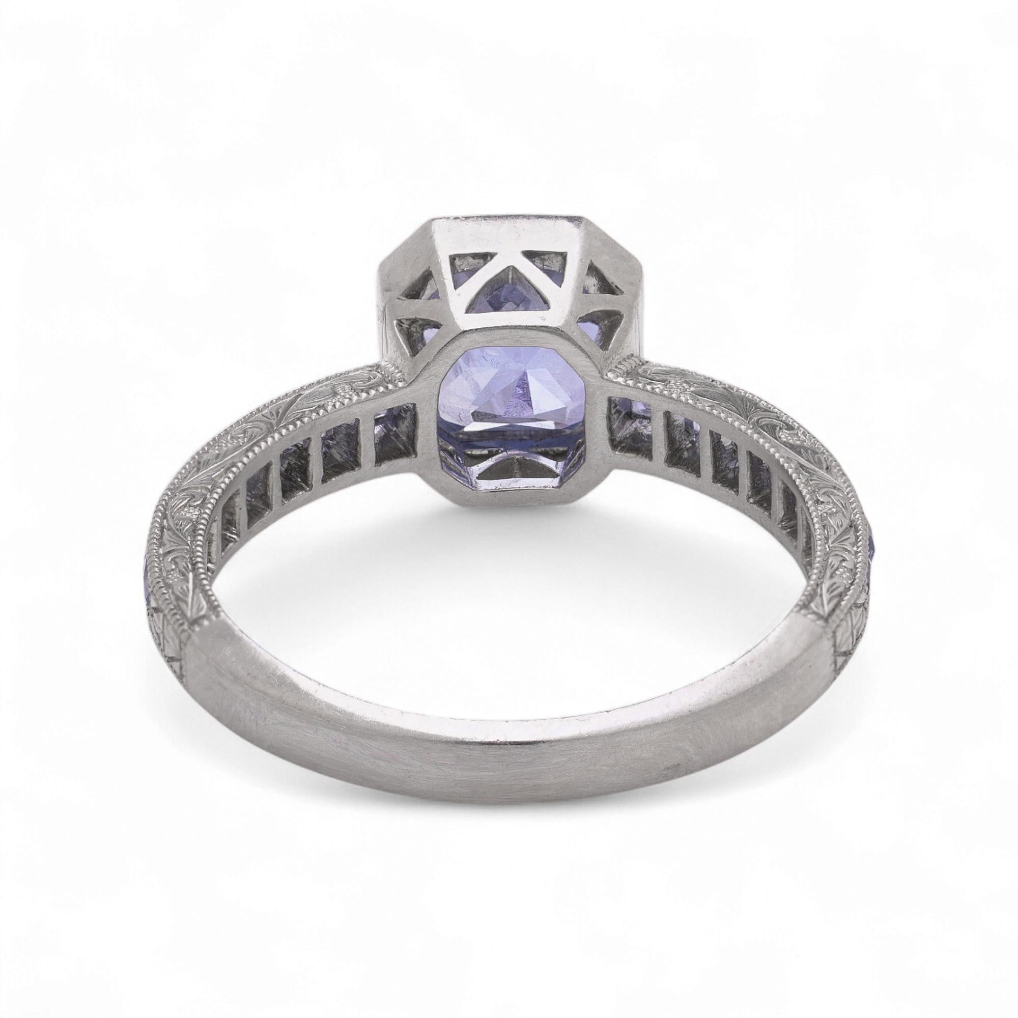 Bague saphir en platine de style Art déco, 2,08 ct. A Stone Bon état - En vente à Braintree, GB