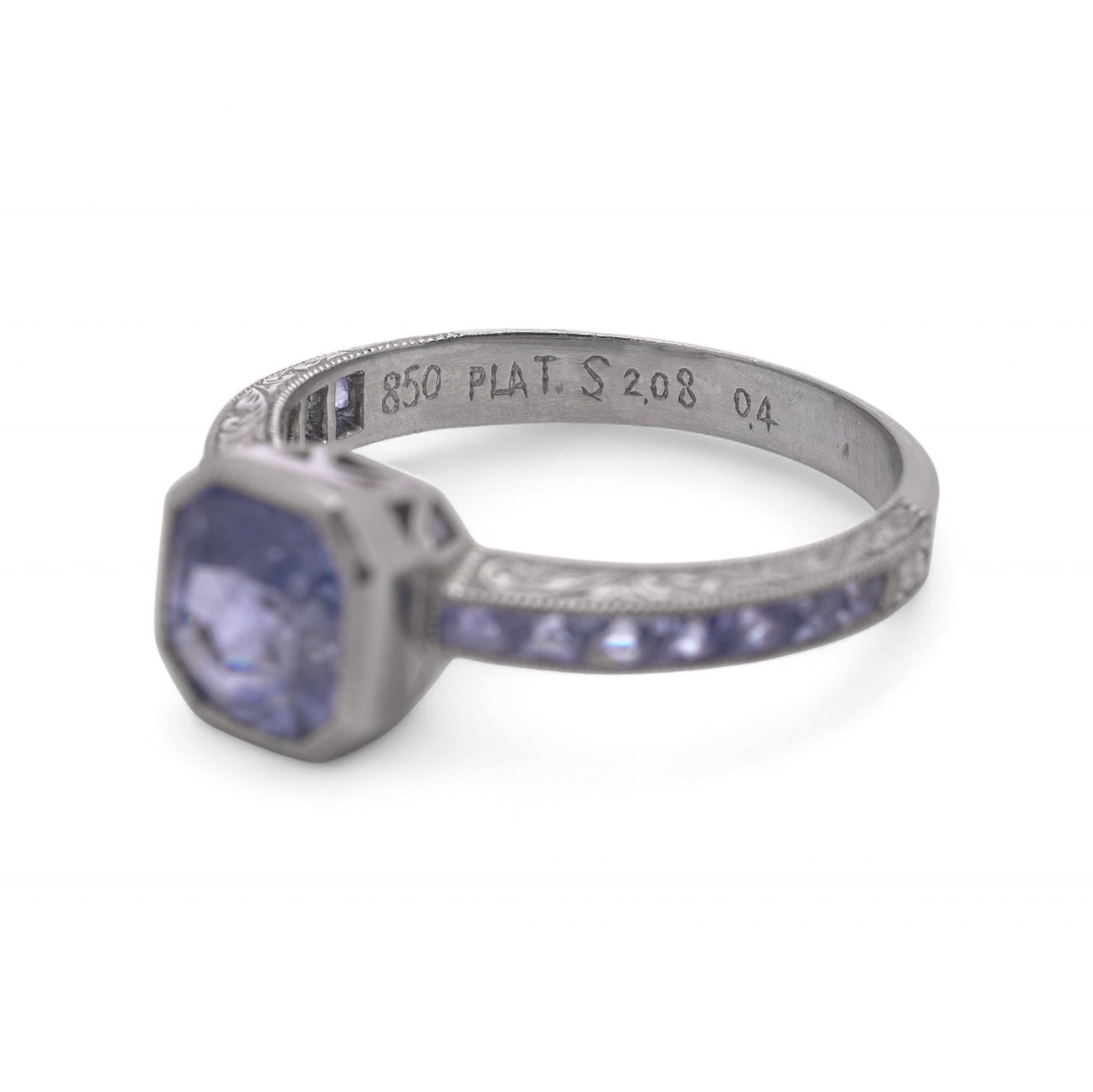 Bague saphir en platine de style Art déco, 2,08 ct. A Stone en vente 2