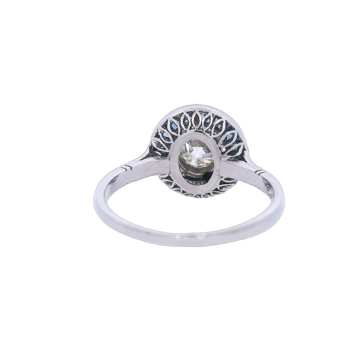 da uomo o donna Anello Target in platino in stile Art Deco con diamanti e zaffiri blu in vendita