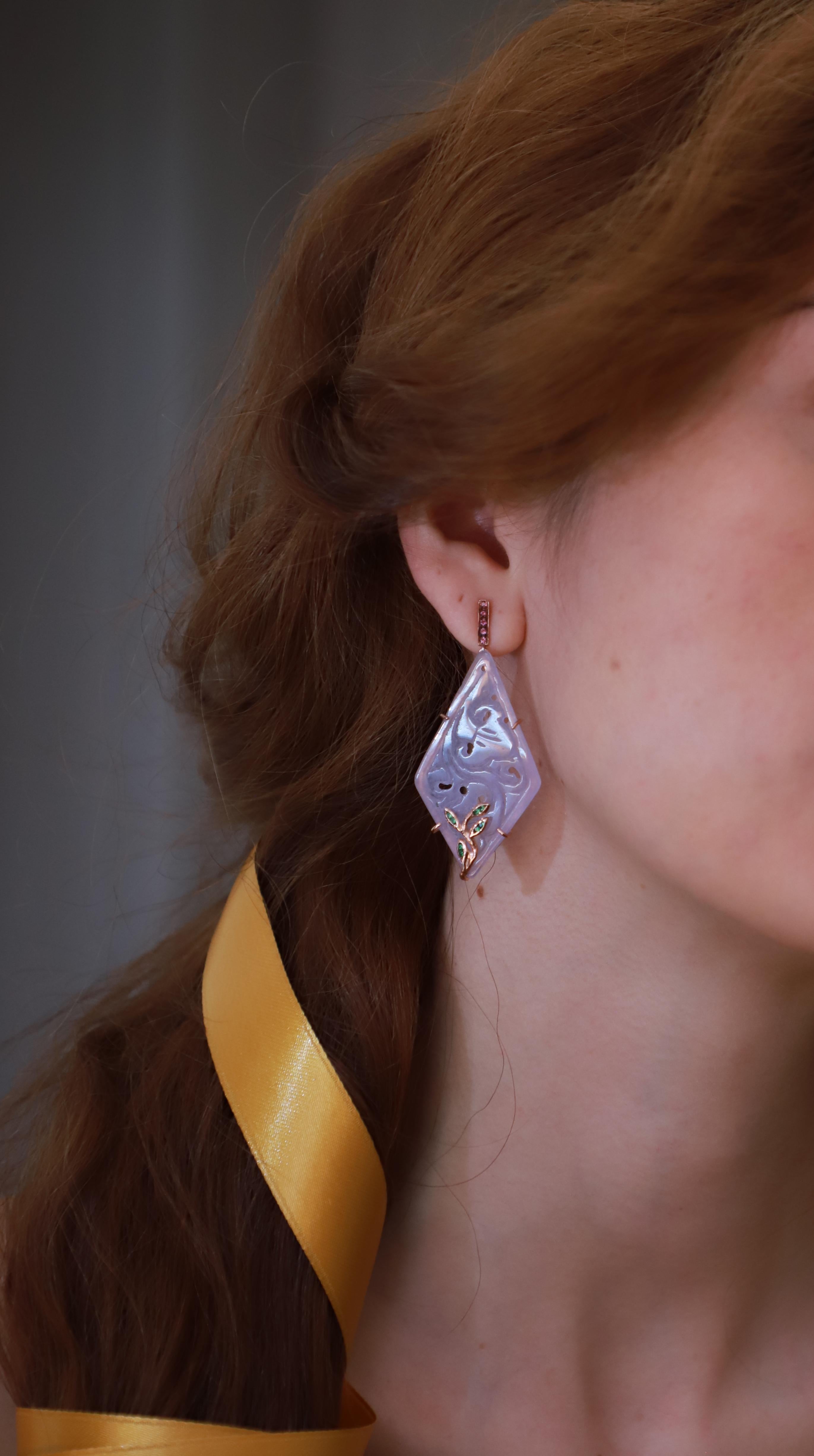 Quartz rose de style Art Déco  Boucles d'oreilles pendantes en or avec tourmaline de couleur violette en vente 1