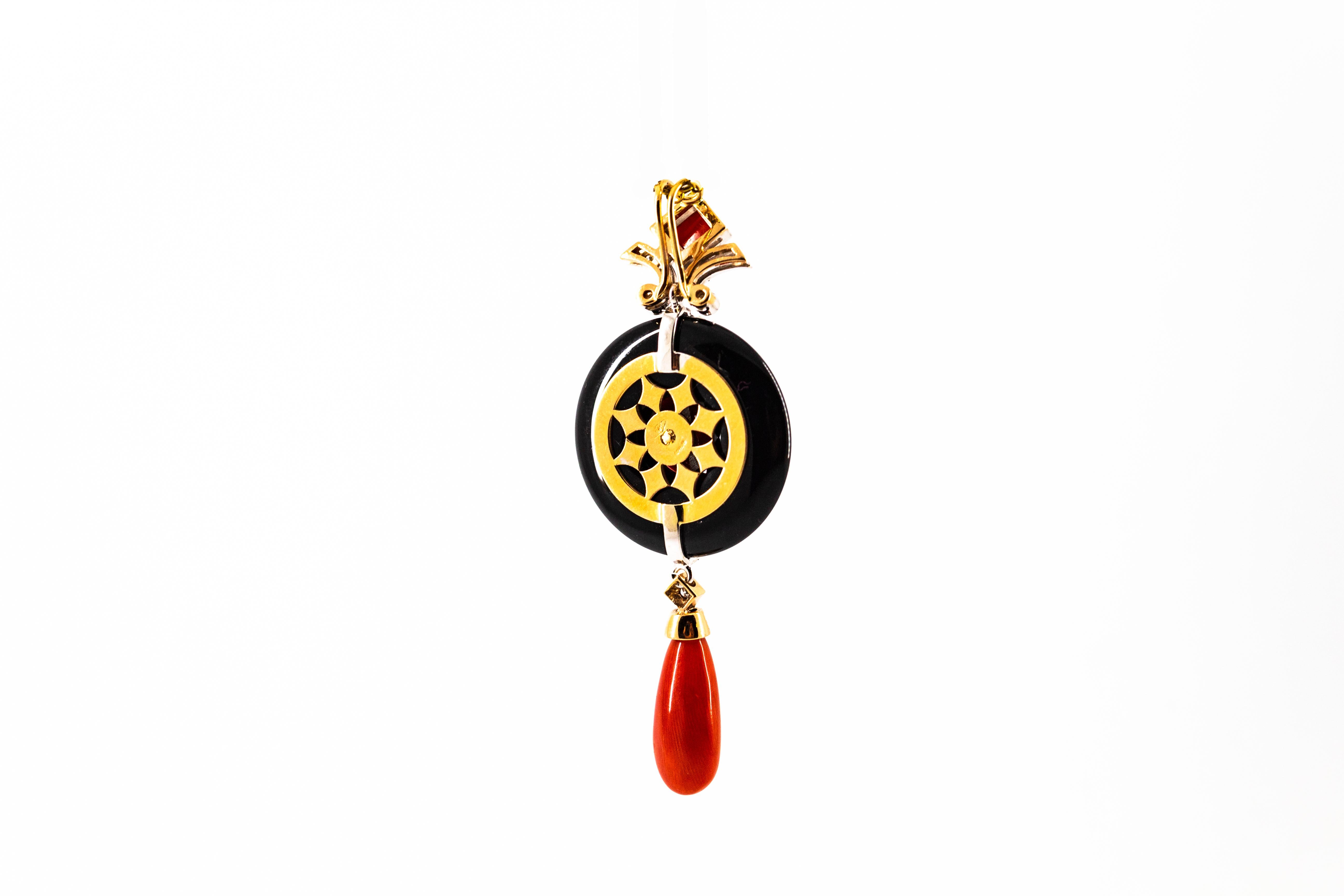 Art Déco Halskette mit Anhänger, rote Koralle, weißer Diamant, Onyx, Weißgold im Angebot 1