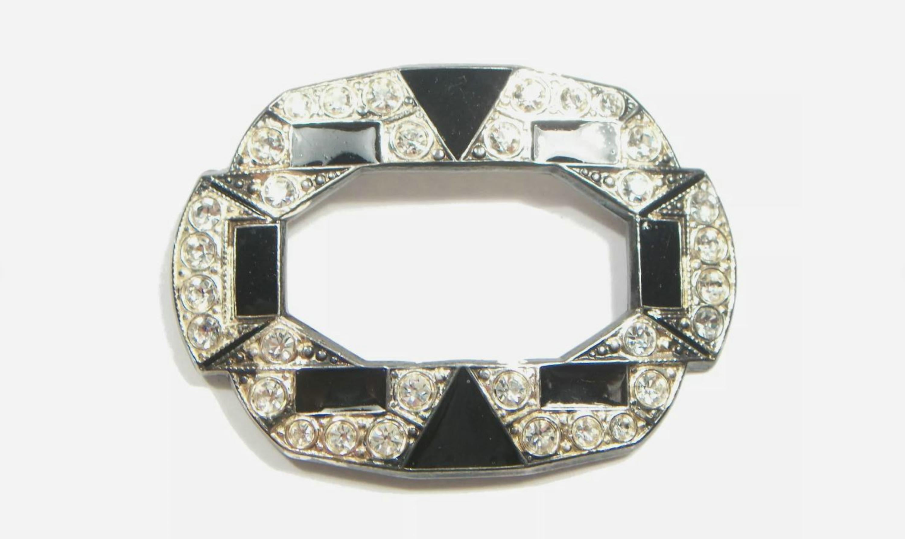 Broche/épingle en strass et émail de style Art Déco - Non signée - Milieu du 20e siècle Unisexe en vente