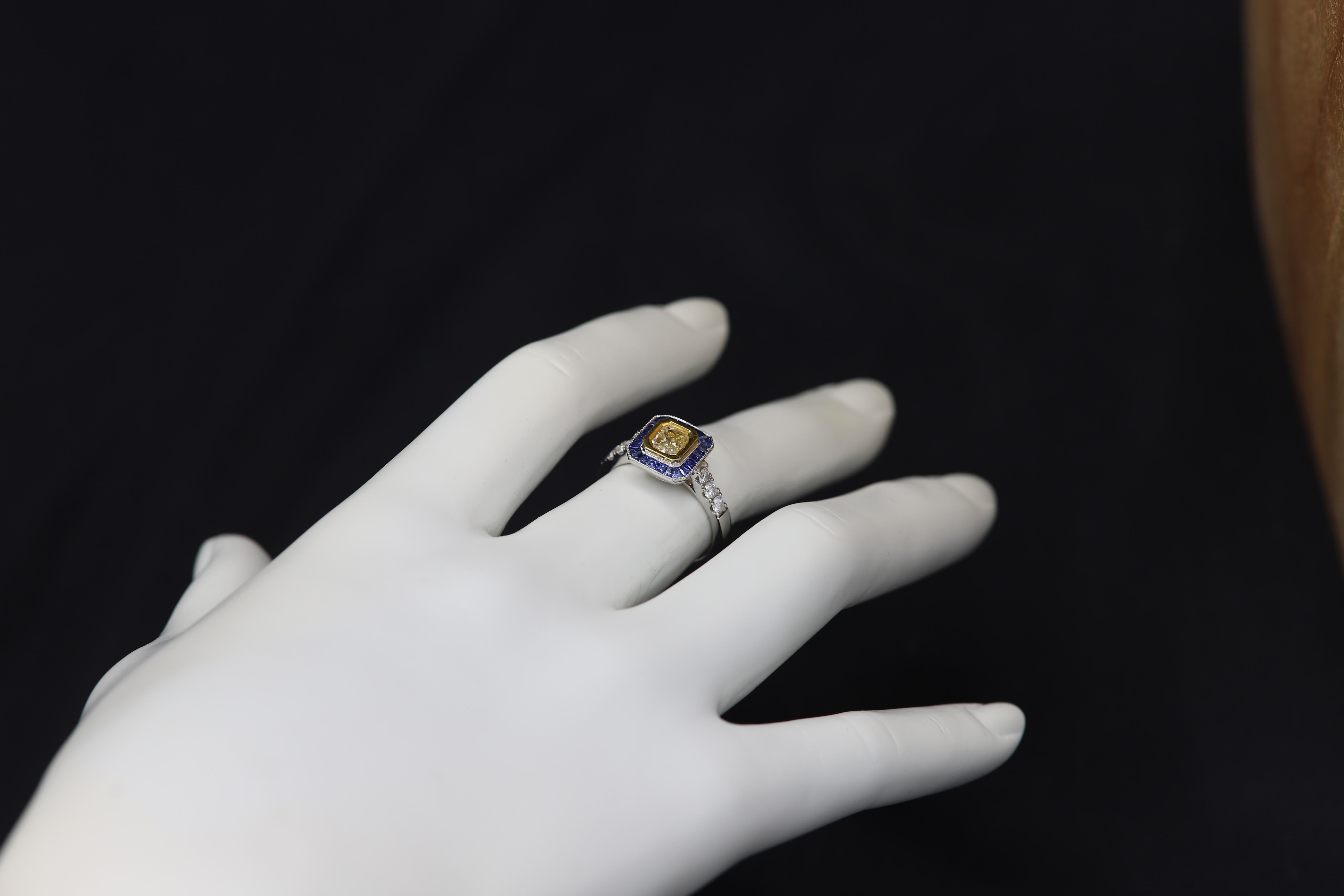 Art Deco Style Ring 18 Karat White Gold Blue Sapphire & Light Yellow Diamond For Sale 4