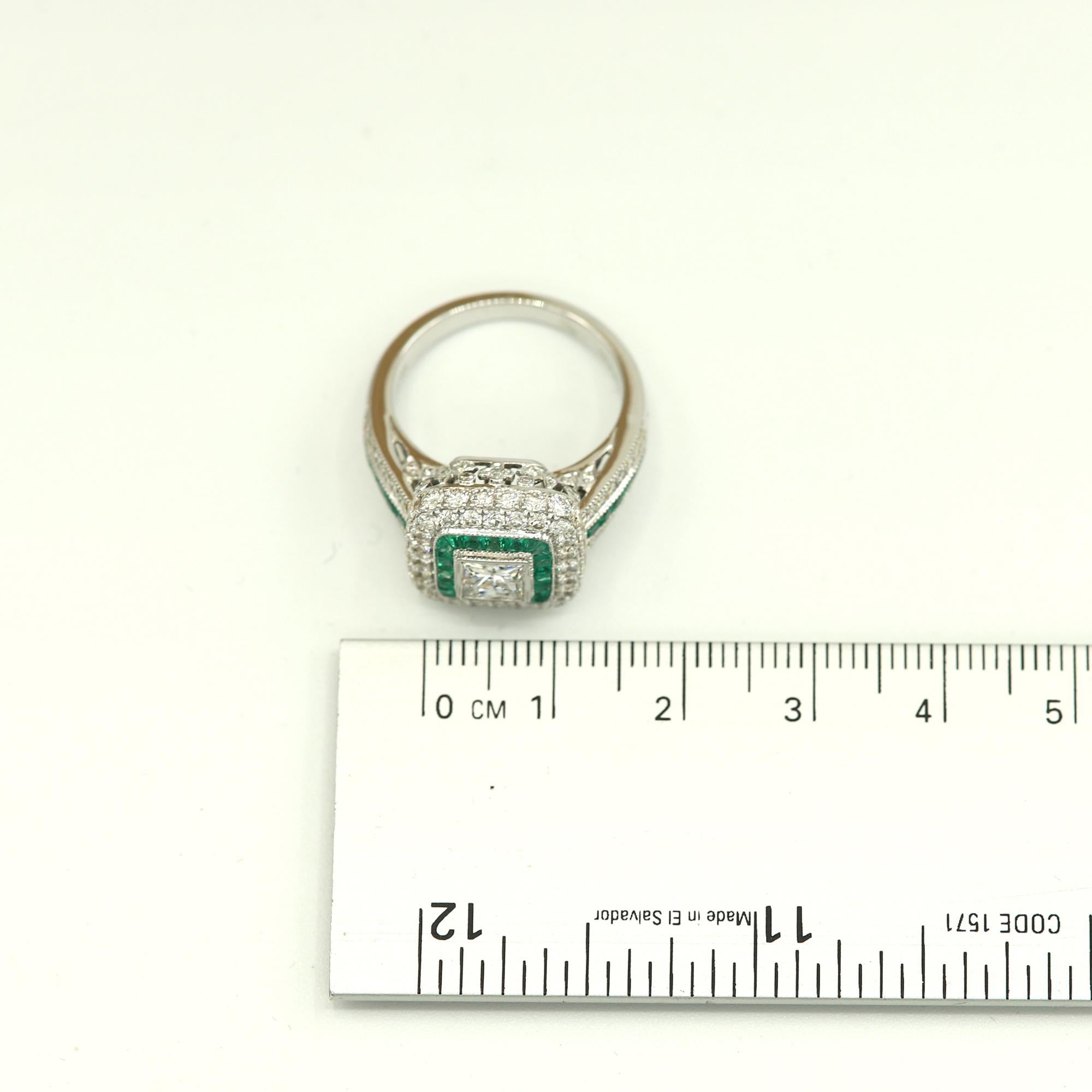 Art Deco Style Ring 18 Karat White Gold Diamond Princess Cut and Emeralds For Sale 4