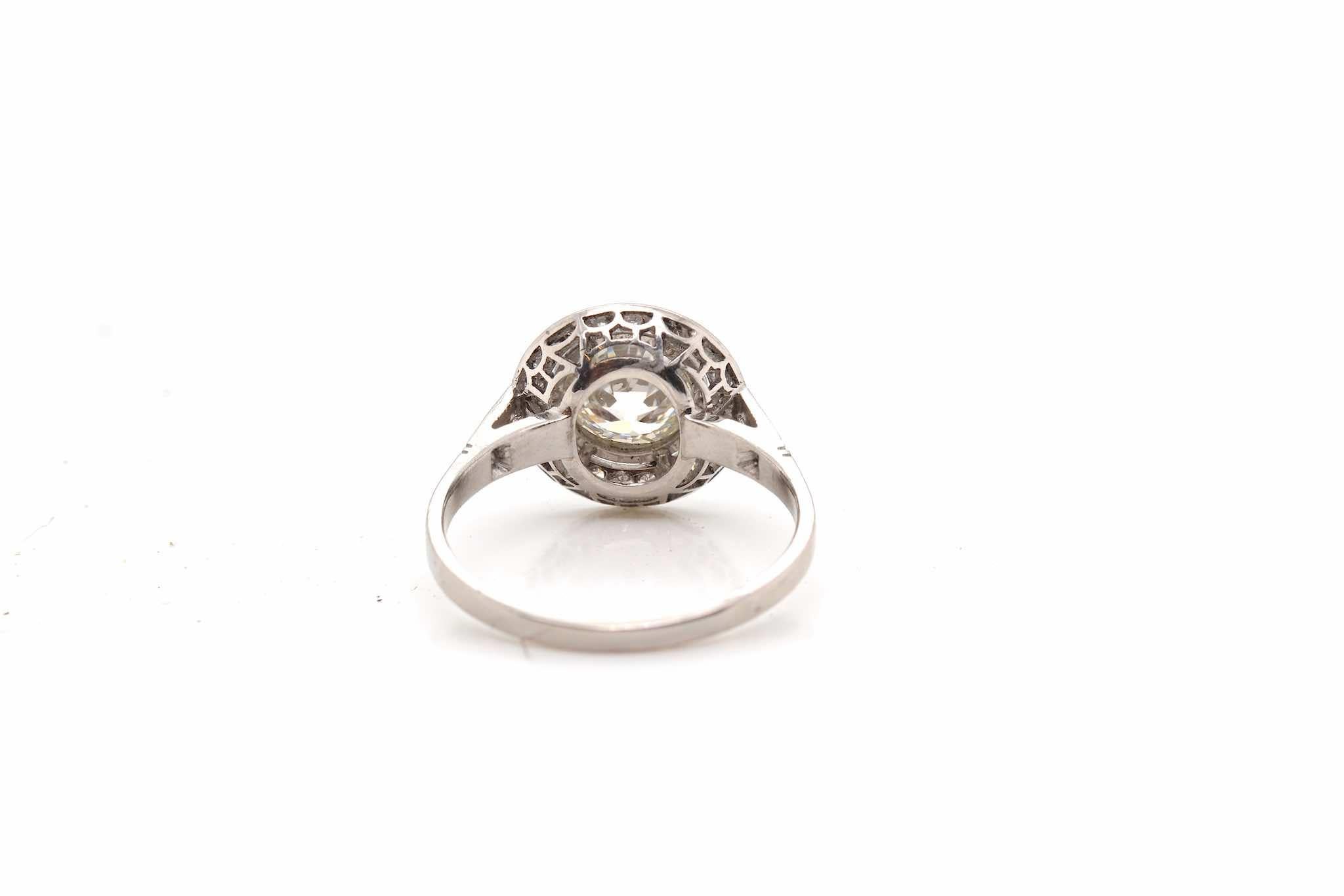 Art Déco style ring with antique cut diamond of 1.20 carat I/Vs2  In Good Condition For Sale In PARIS, FR