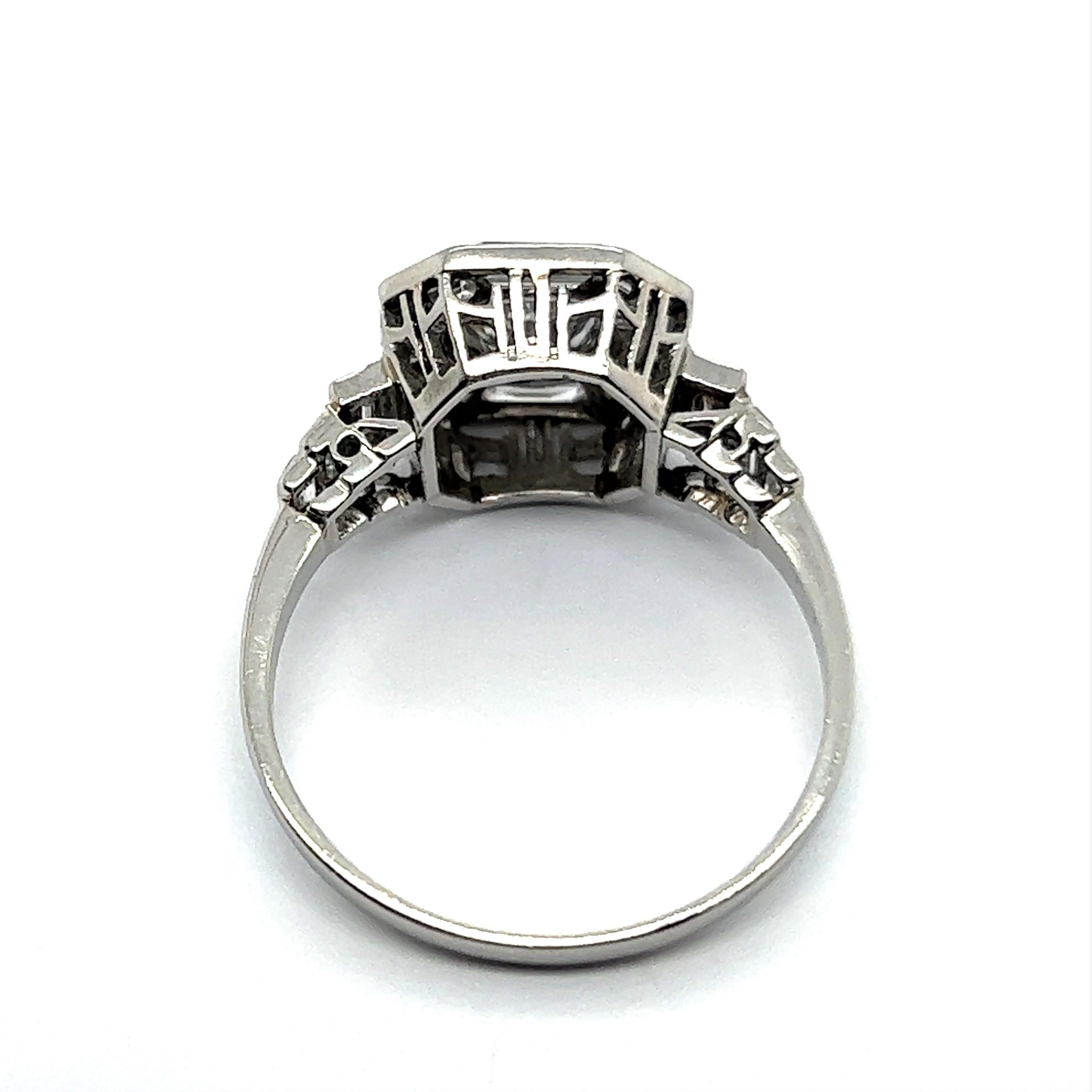 Art Deco Style Ring with Diamonds in 18 Karat White Gold For Sale 2