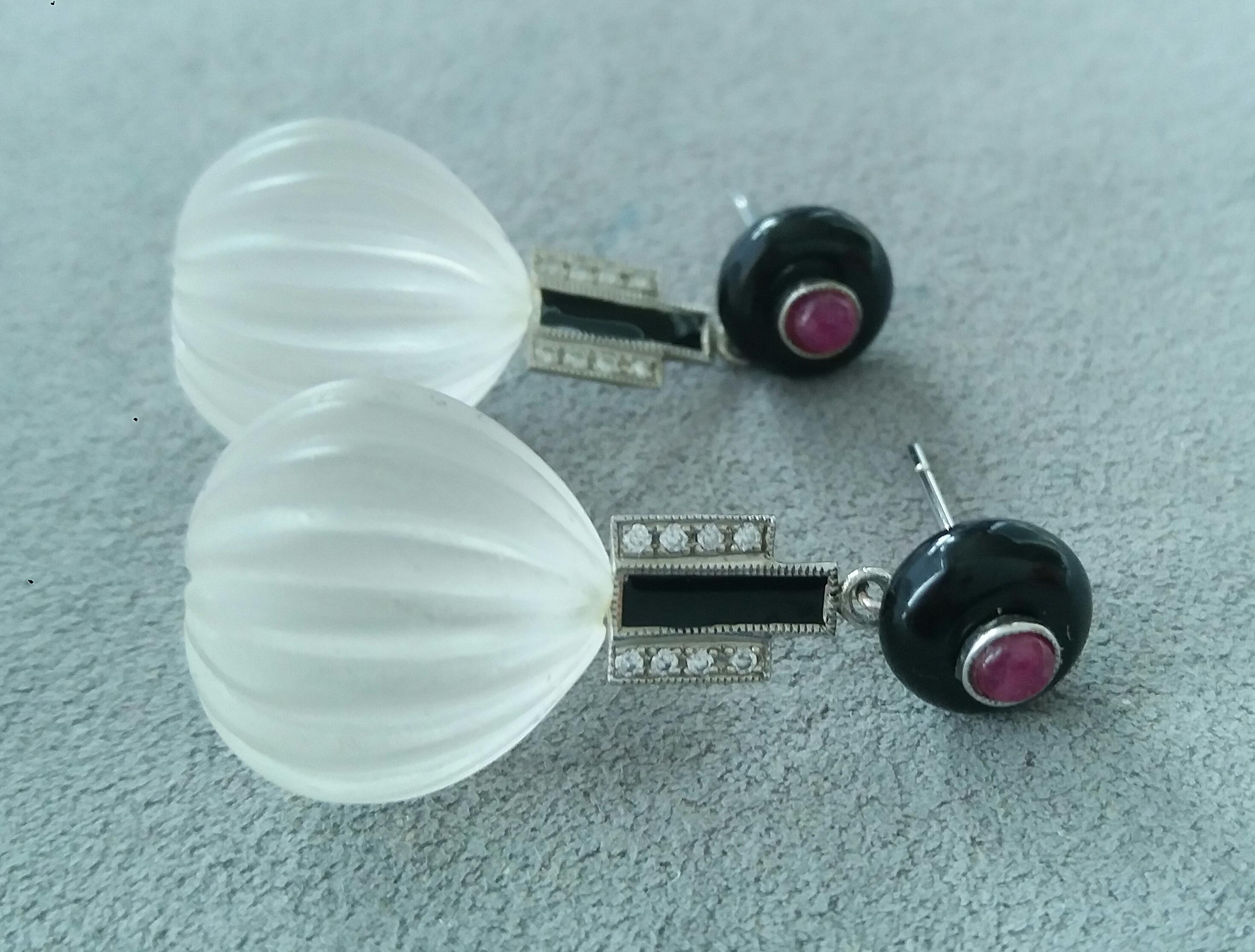 Ohrringe im Art-Déco-Stil aus Bergkristall, schwarzer Onyx, Rubin, Gold, Diamanten und Emaille (Gemischter Schliff) im Angebot