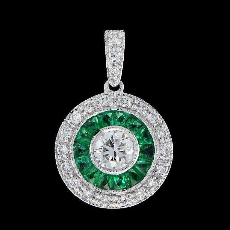Runder Brillant-Diamant mit Smaragd-Anhänger im Art-Deco-Stil aus 18 Karat Weißgold (Art déco) im Angebot