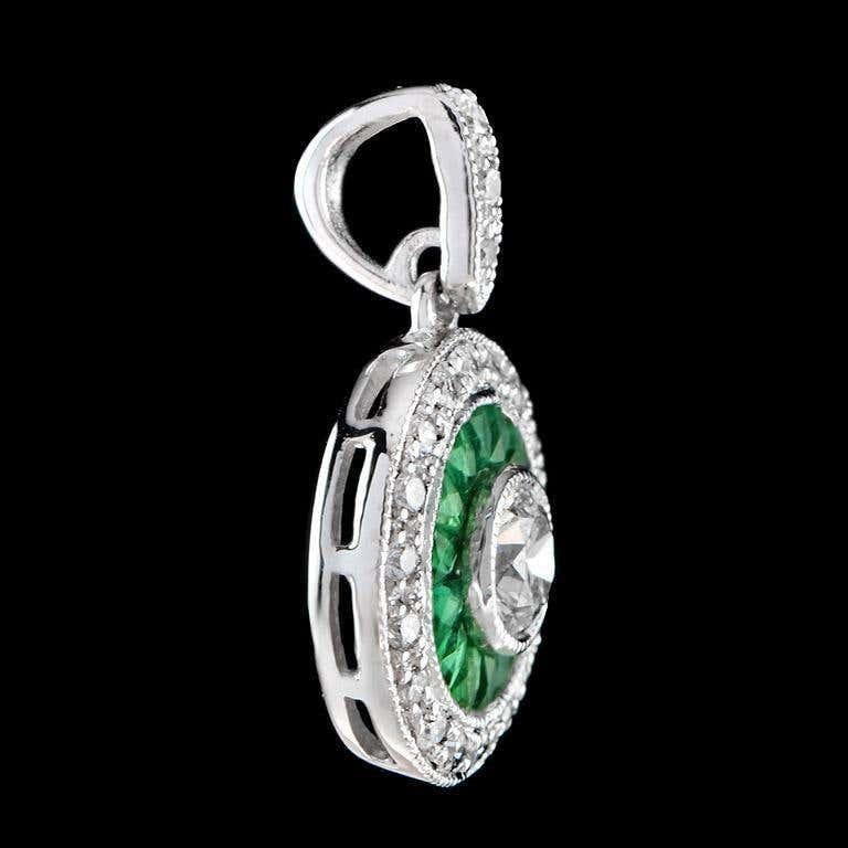 Women's Art Deco Style Round Brilliant Diamond with Emerald Pendant in 18K White Gold For Sale
