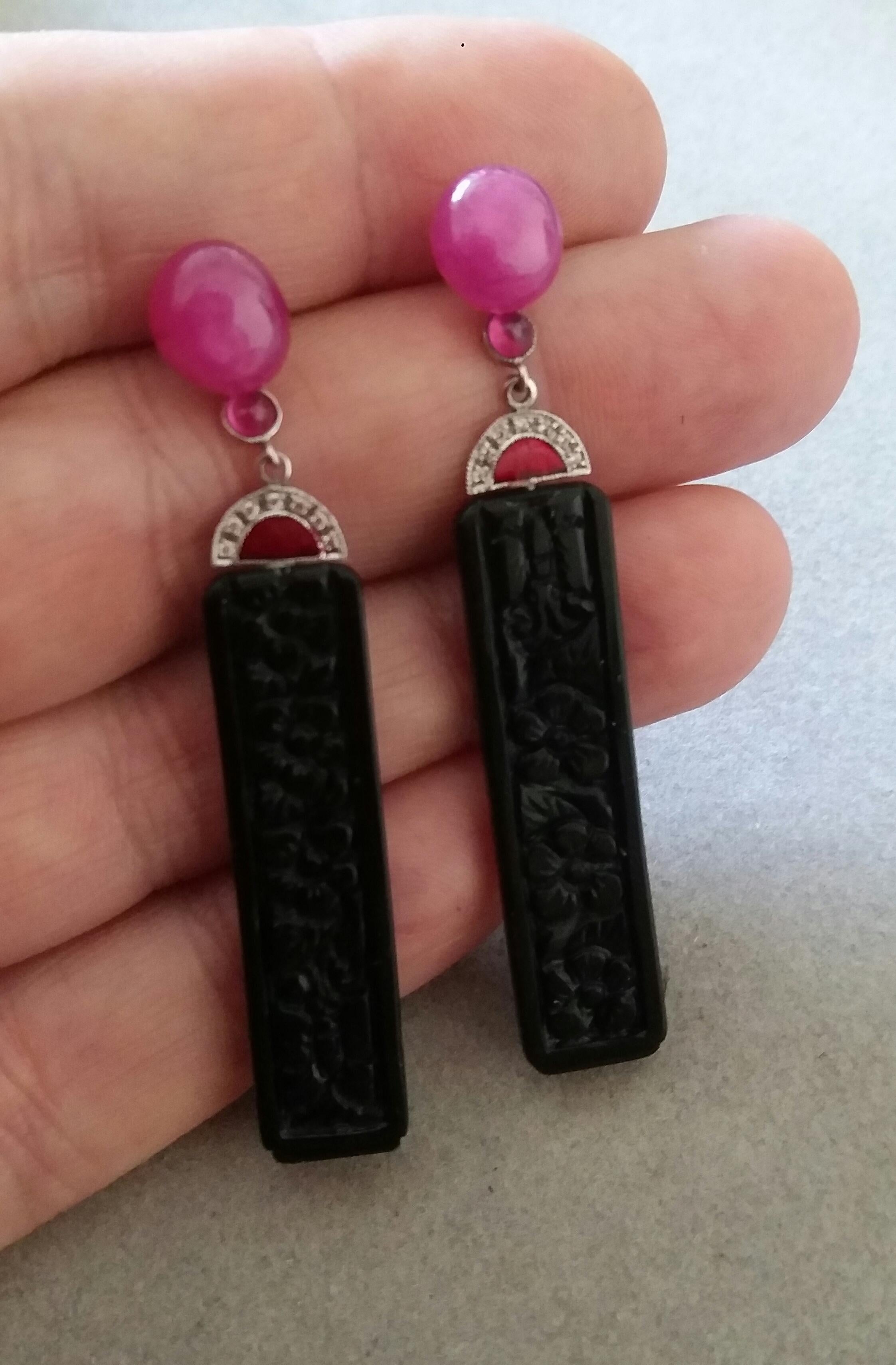 Art Deco Style Ruby Cab Gold Diamonds Red Enamel Carved Black Onyx Bar Earrings In Good Condition In Bangkok, TH