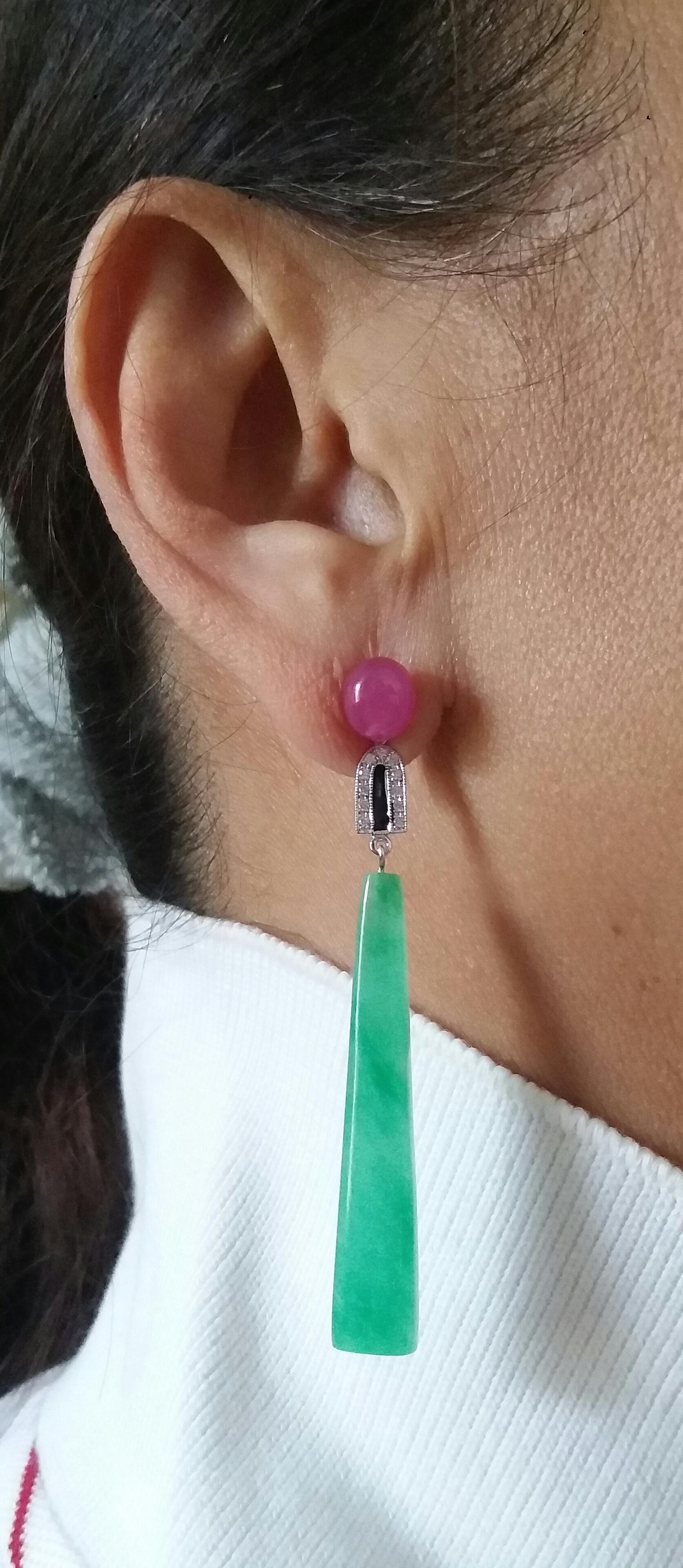 Orecchini di giada a forma di trapezio con cabochon di rubino in oro e diamanti in stile Art Deco in vendita 6