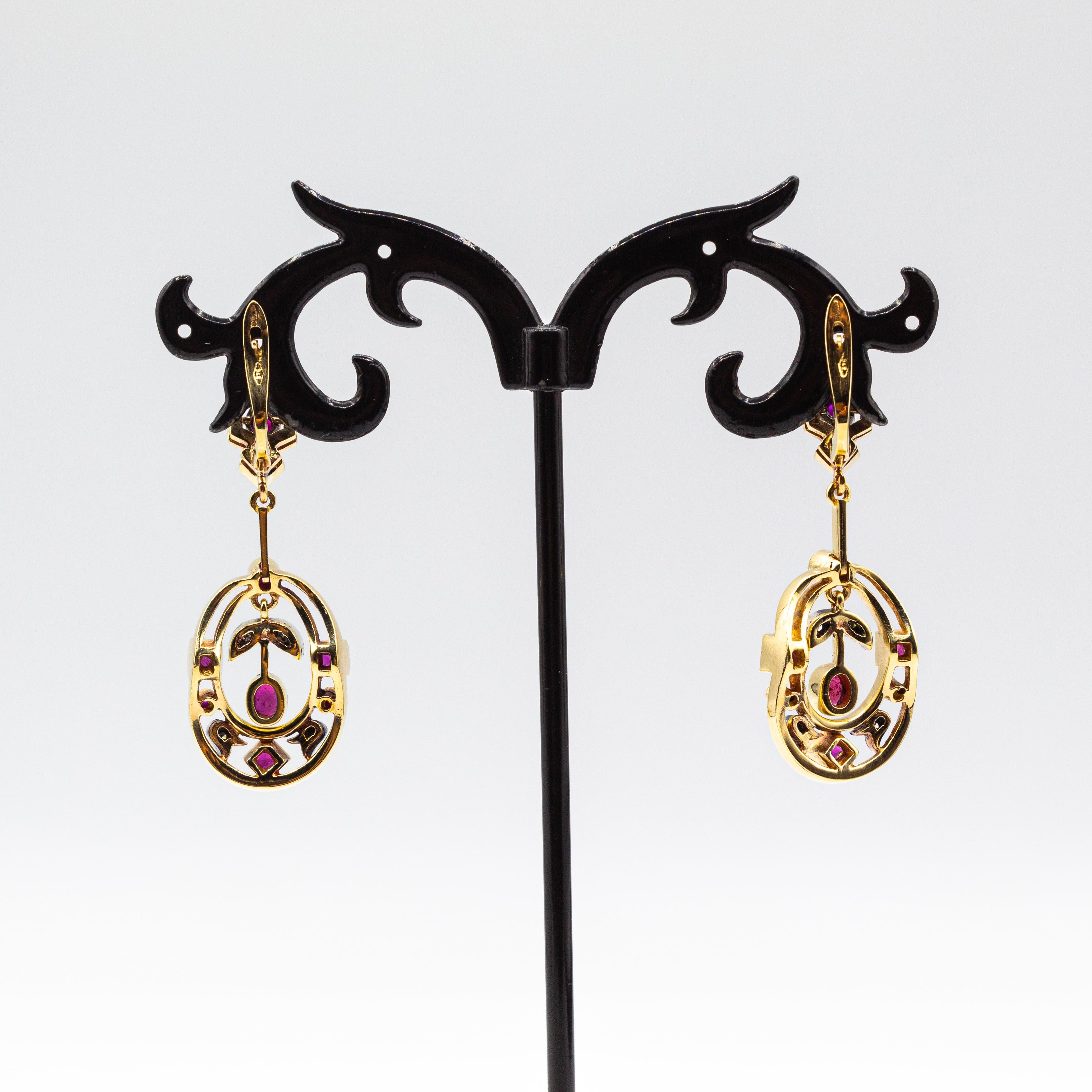 Art Deco Style Ruby White Round Cut Diamond Yellow Gold Lever-Back Earrings Neuf - En vente à Naples, IT