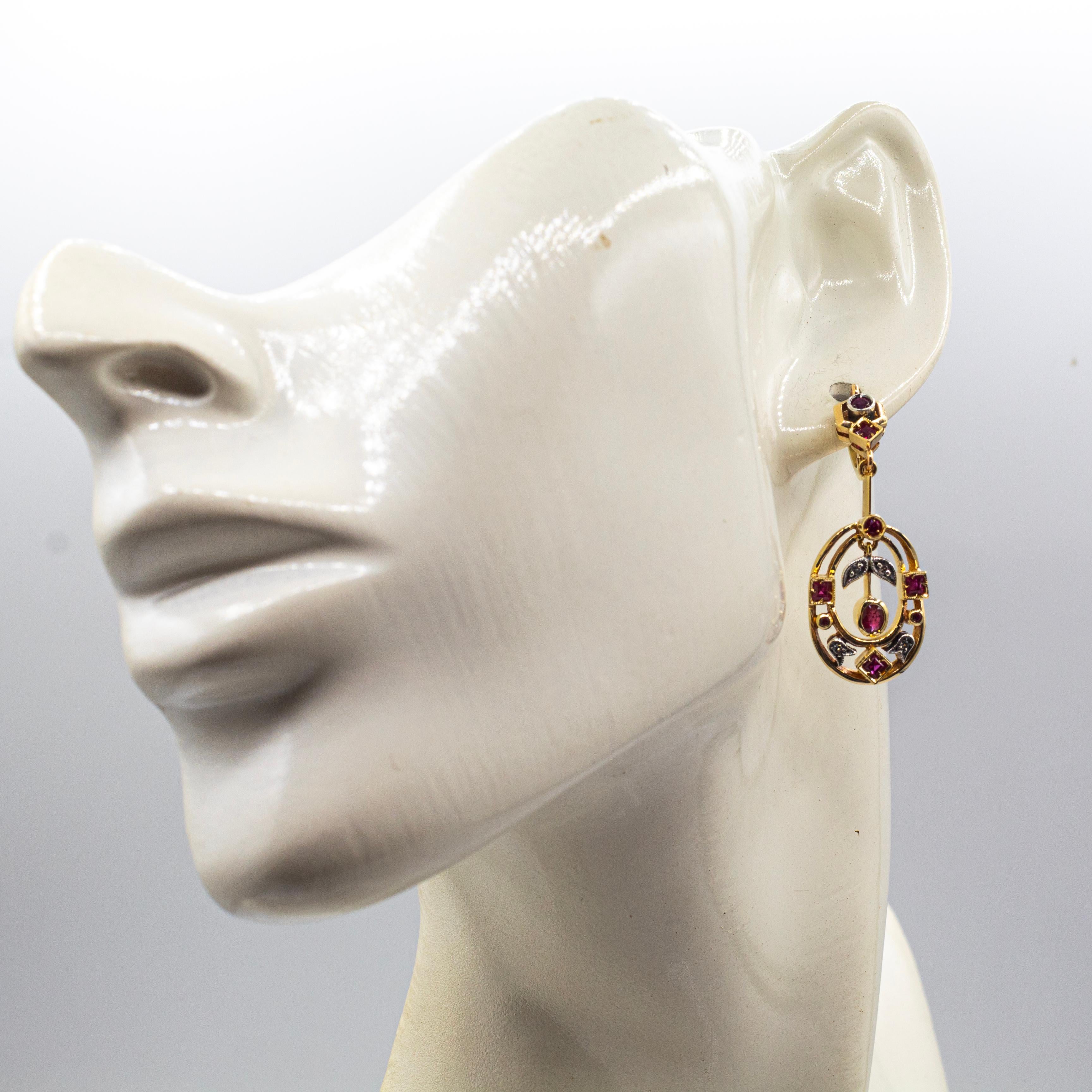 Art Deco Style Ruby White Round Cut Diamond Yellow Gold Lever-Back Earrings en vente 1