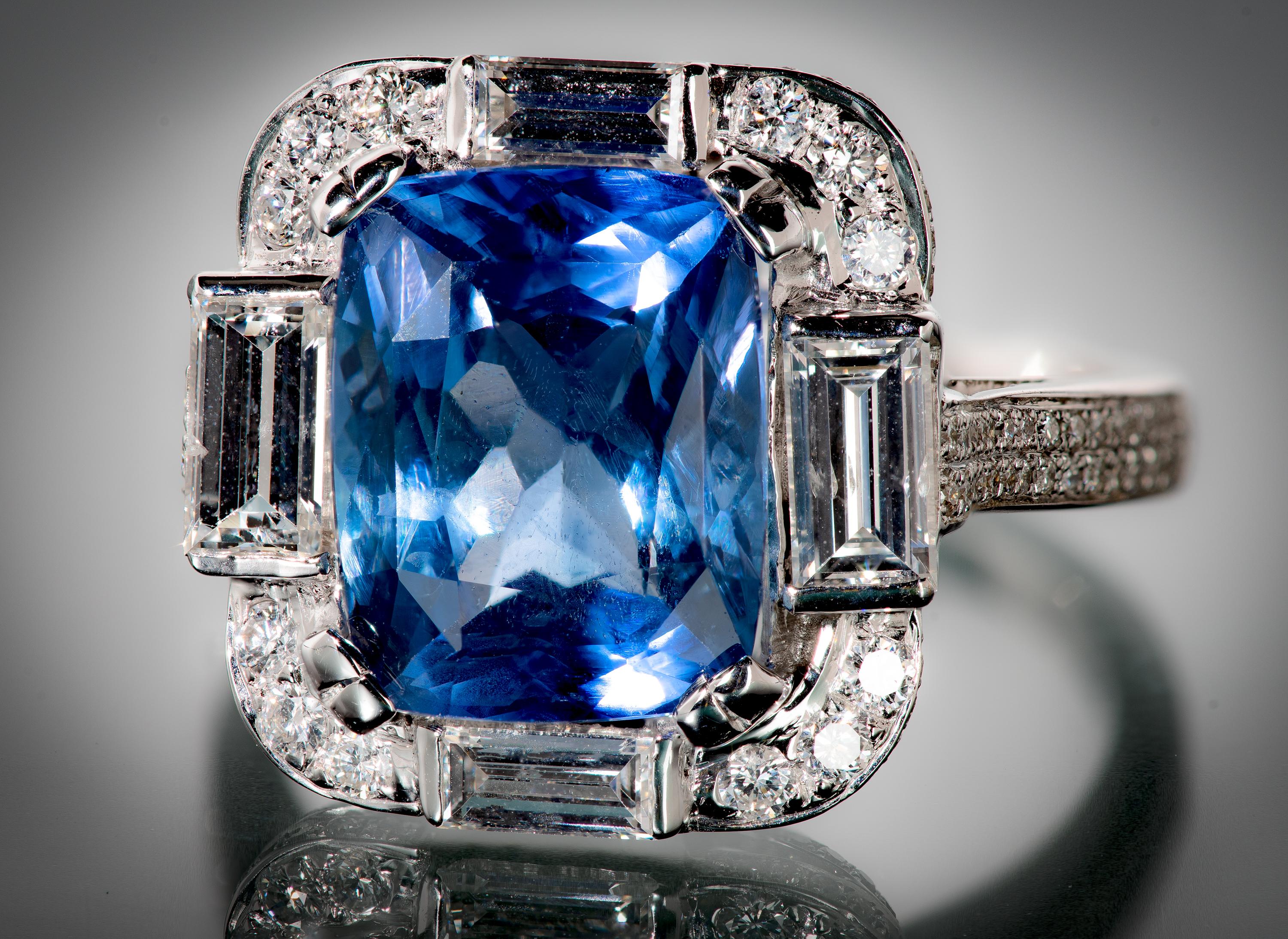 Art Deco-Style Sapphire and Diamond Ring In Good Condition For Sale In Weston, MA