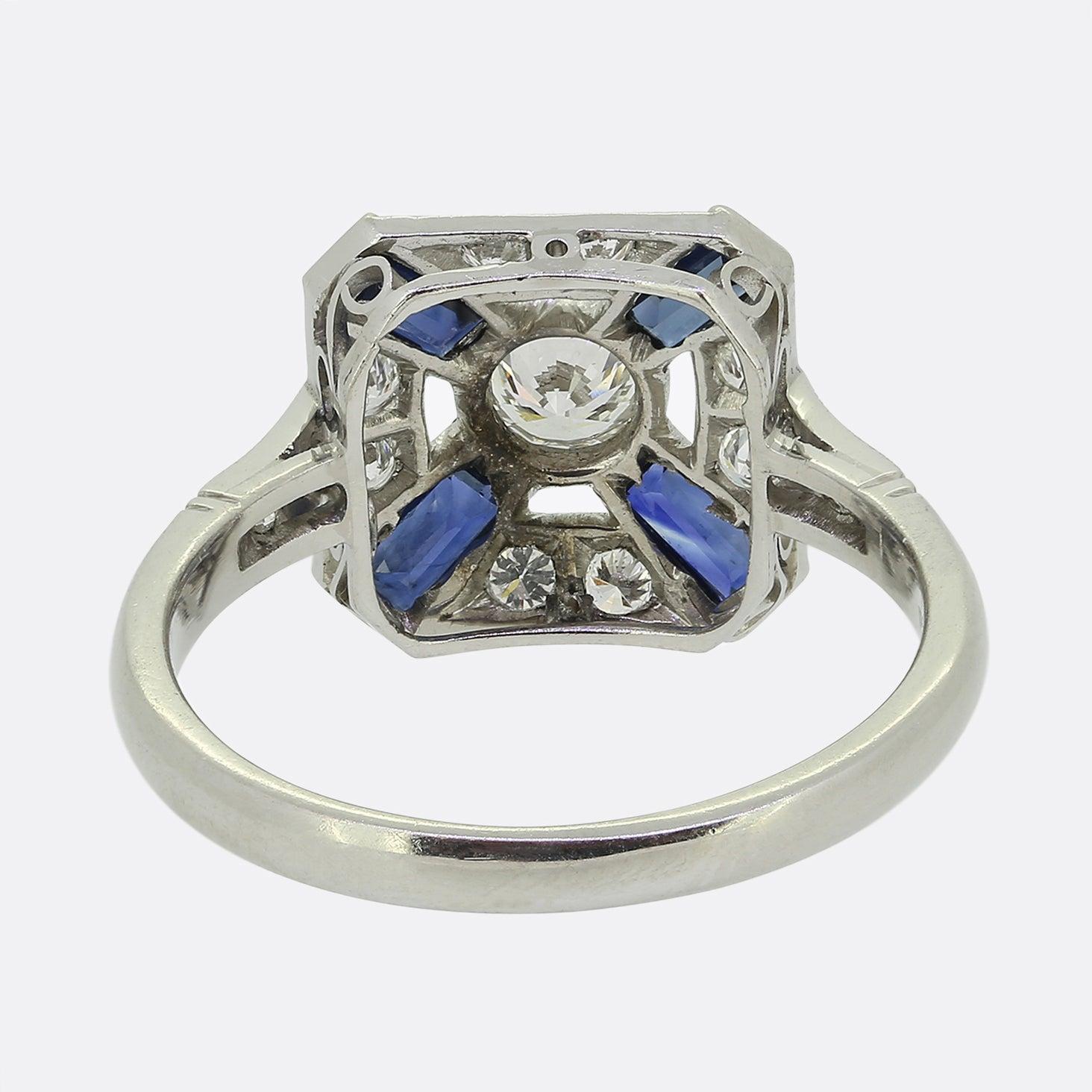 Art Deco Style Sapphire and Diamond Target Ring In Good Condition For Sale In London, GB