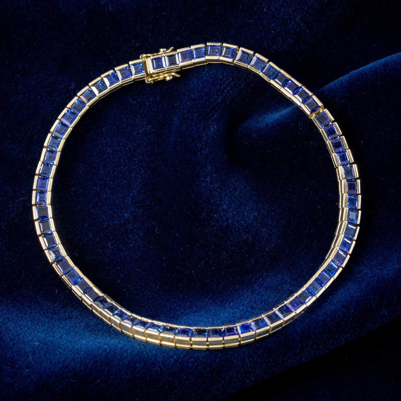 Art Deco Style Sapphire Tennis Bracelet 18ct Gold 6.5ct Total For Sale 4