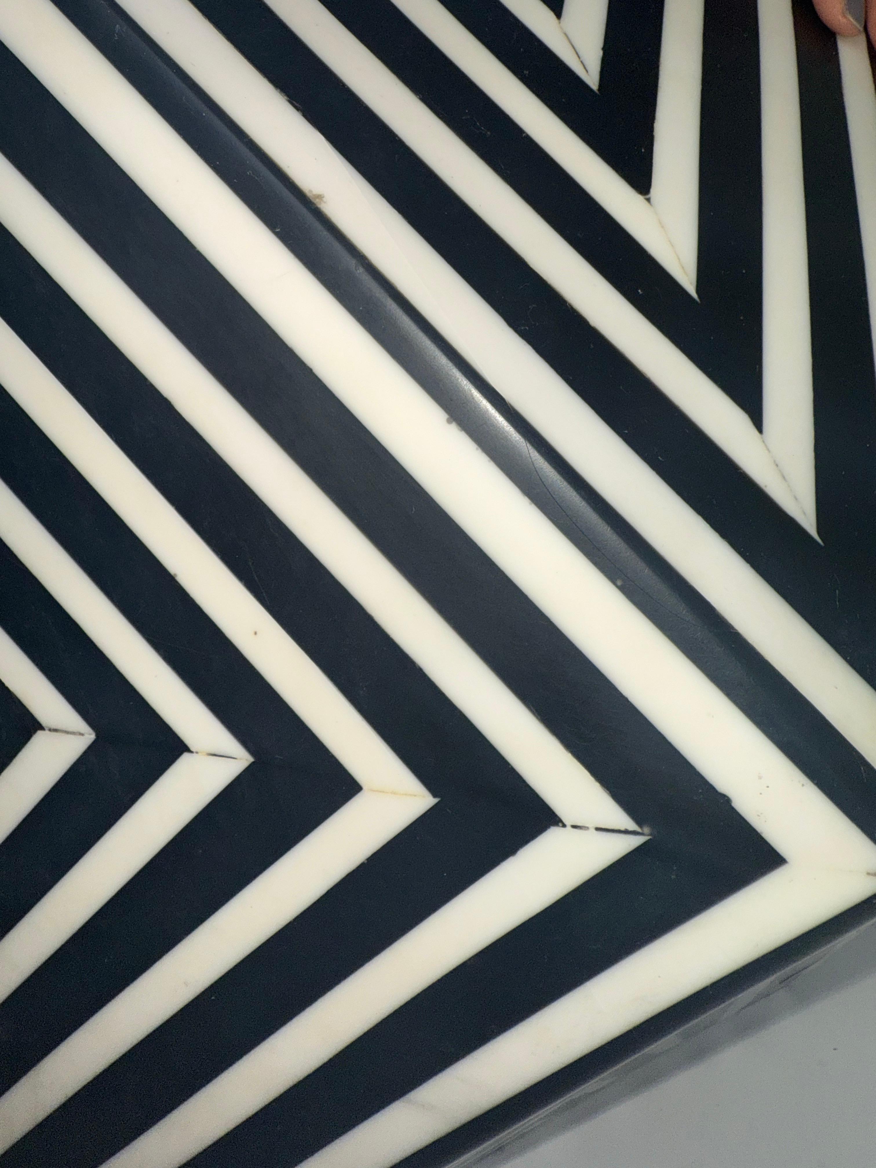 Art Deco Style Sculptural Resin Black and White Side or End Table, a Pair For Sale 10