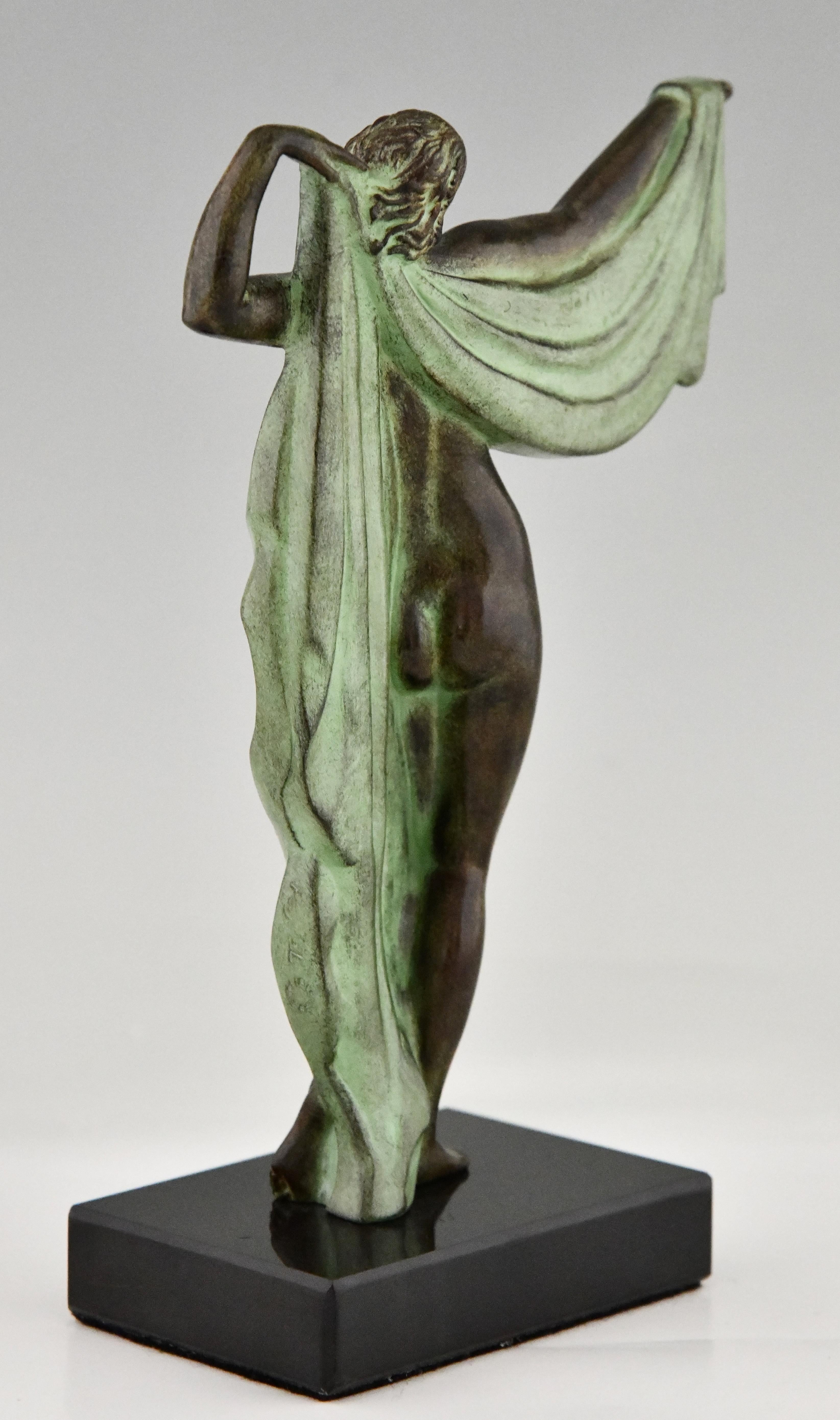 XXIe siècle et contemporain Sculpture VENUS de style Art déco représentant un nu se baignant par Fayral Max Le Verrier en vente
