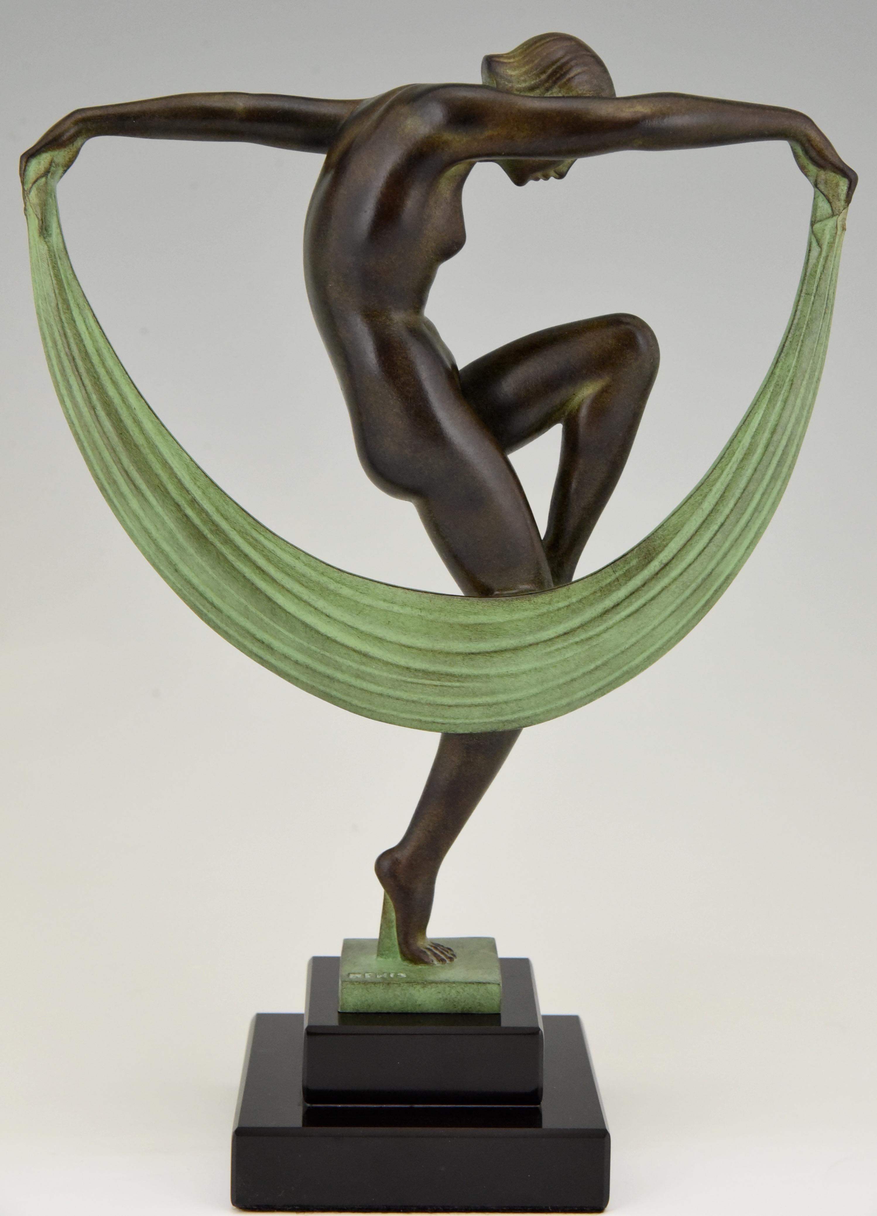 Escultura de estilo Art Déco Folie desnuda bailando de Denis para Max Le Verrier en Nuevo estado para la venta en Antwerp, BE