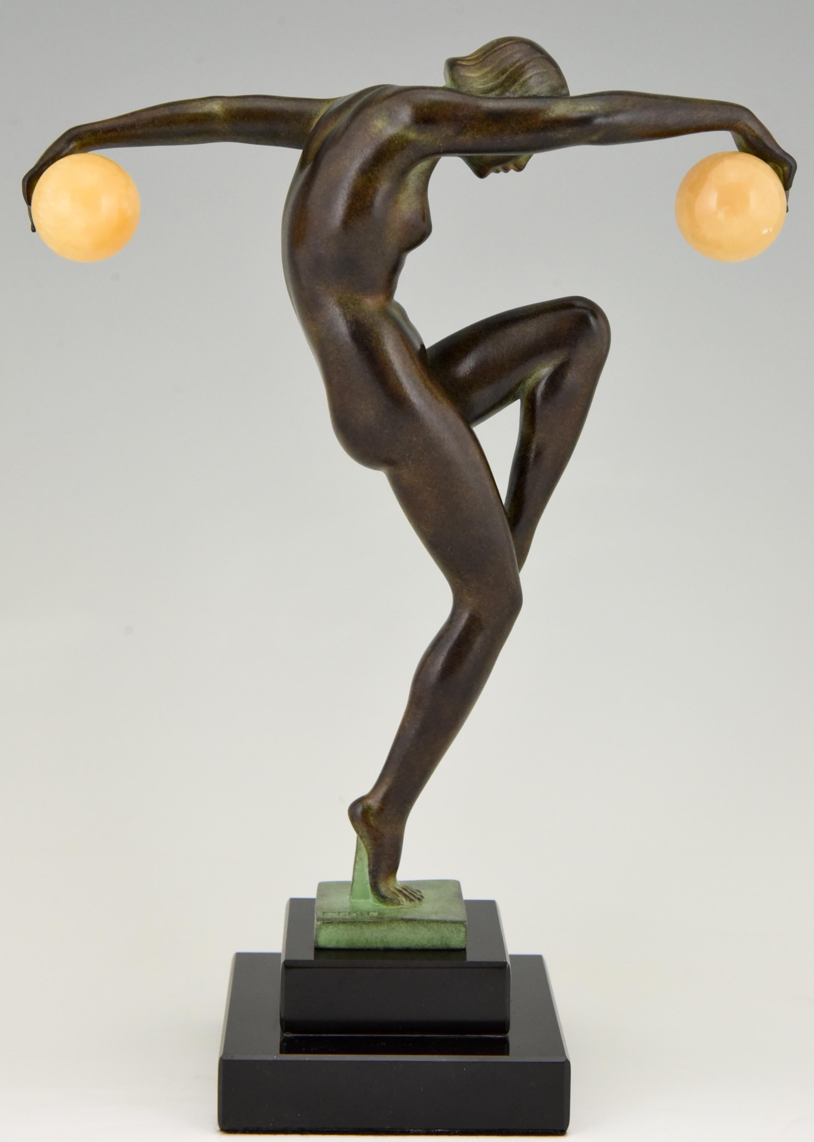 Art Deco Style Sculpture Dancing Nude with Balls by Denis for Max Le Verrier In New Condition For Sale In Antwerp, BE