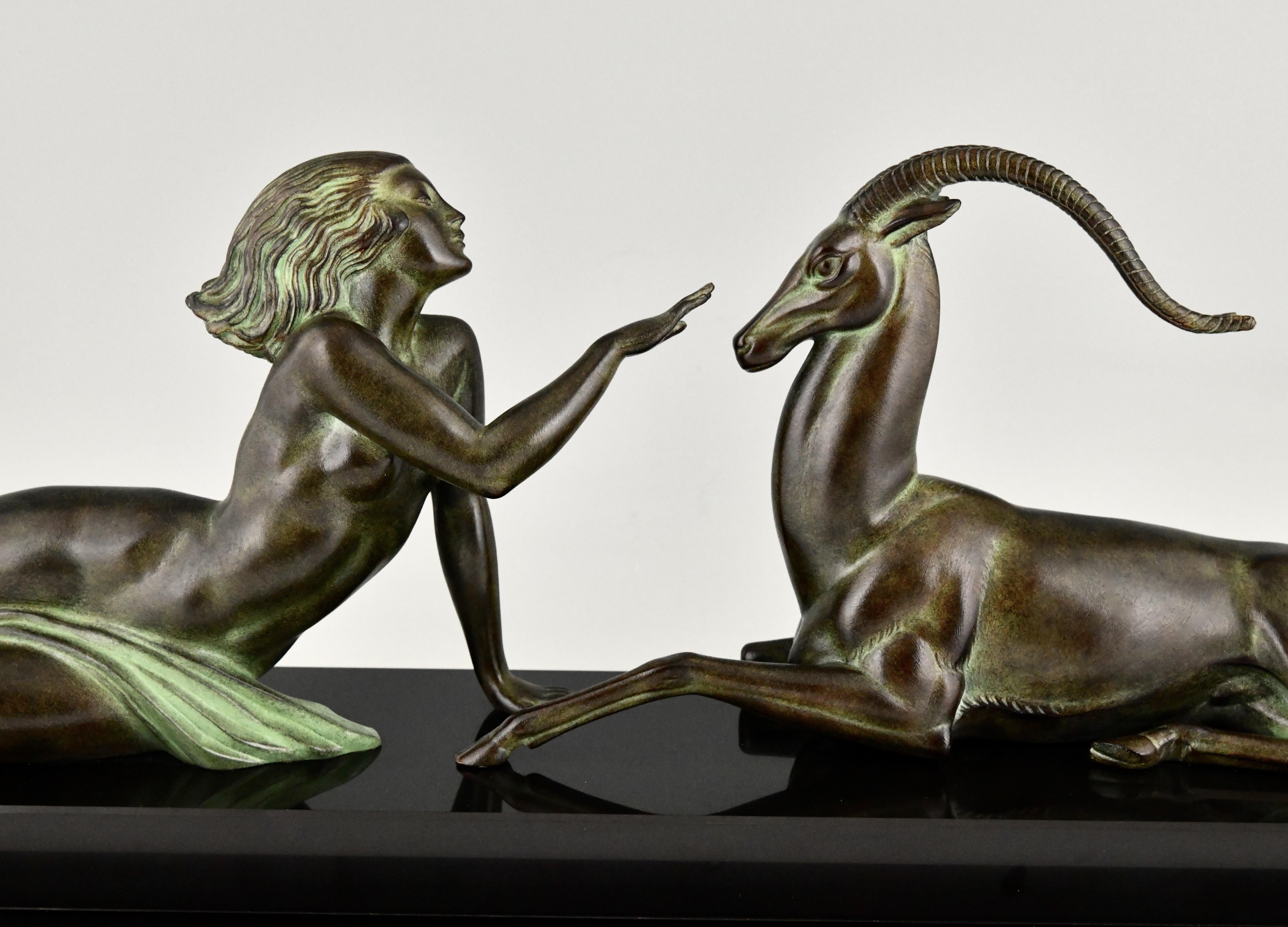 Sculpture de style Art déco nu et gazelle séduction Fayral & Max Le Verrier 4