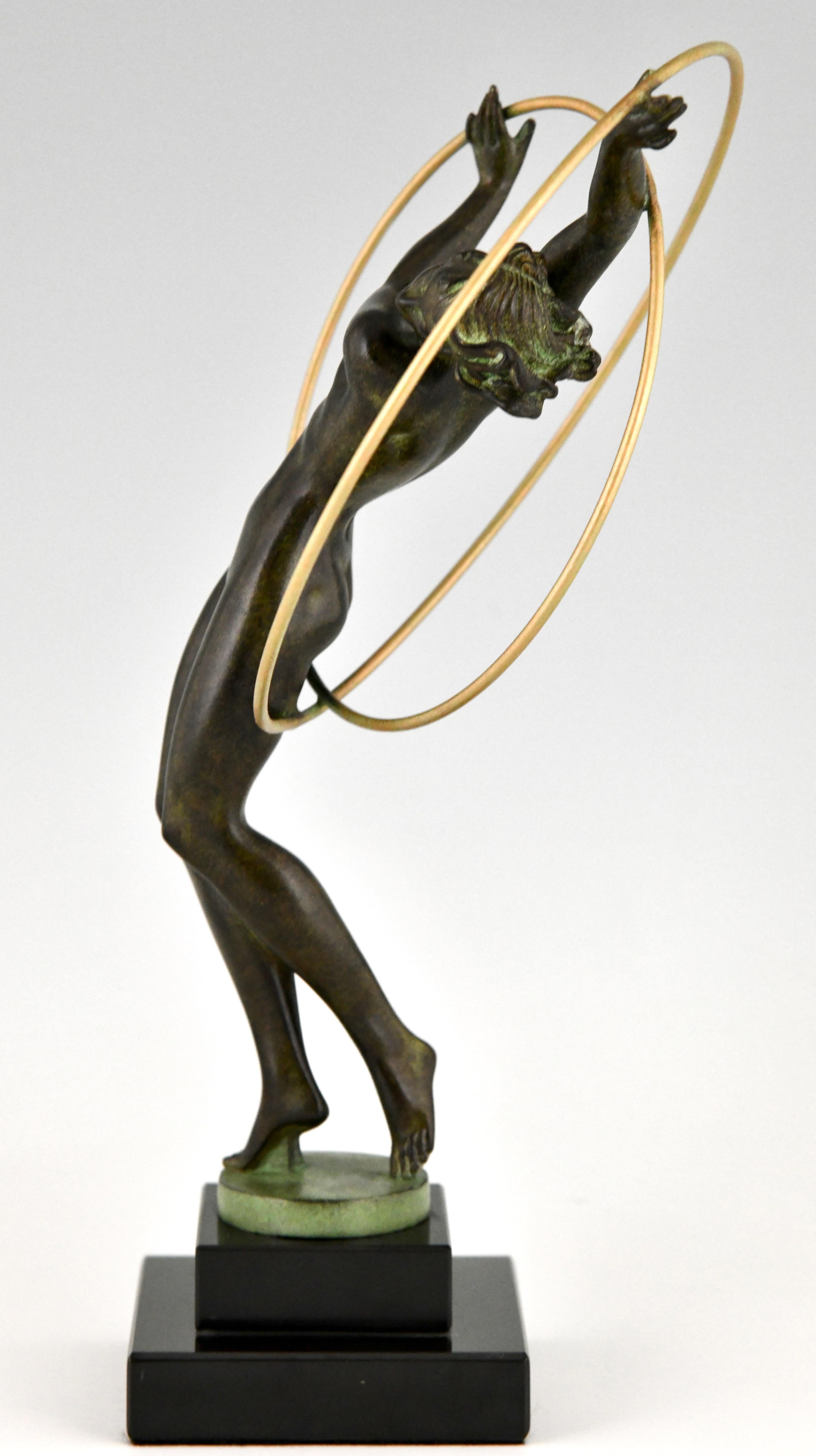 Skulptur Akt-Creolen-Tänzer im Art-déco-Stil ILLUSION von Fayral für Max Le Verrier (Patiniert) im Angebot