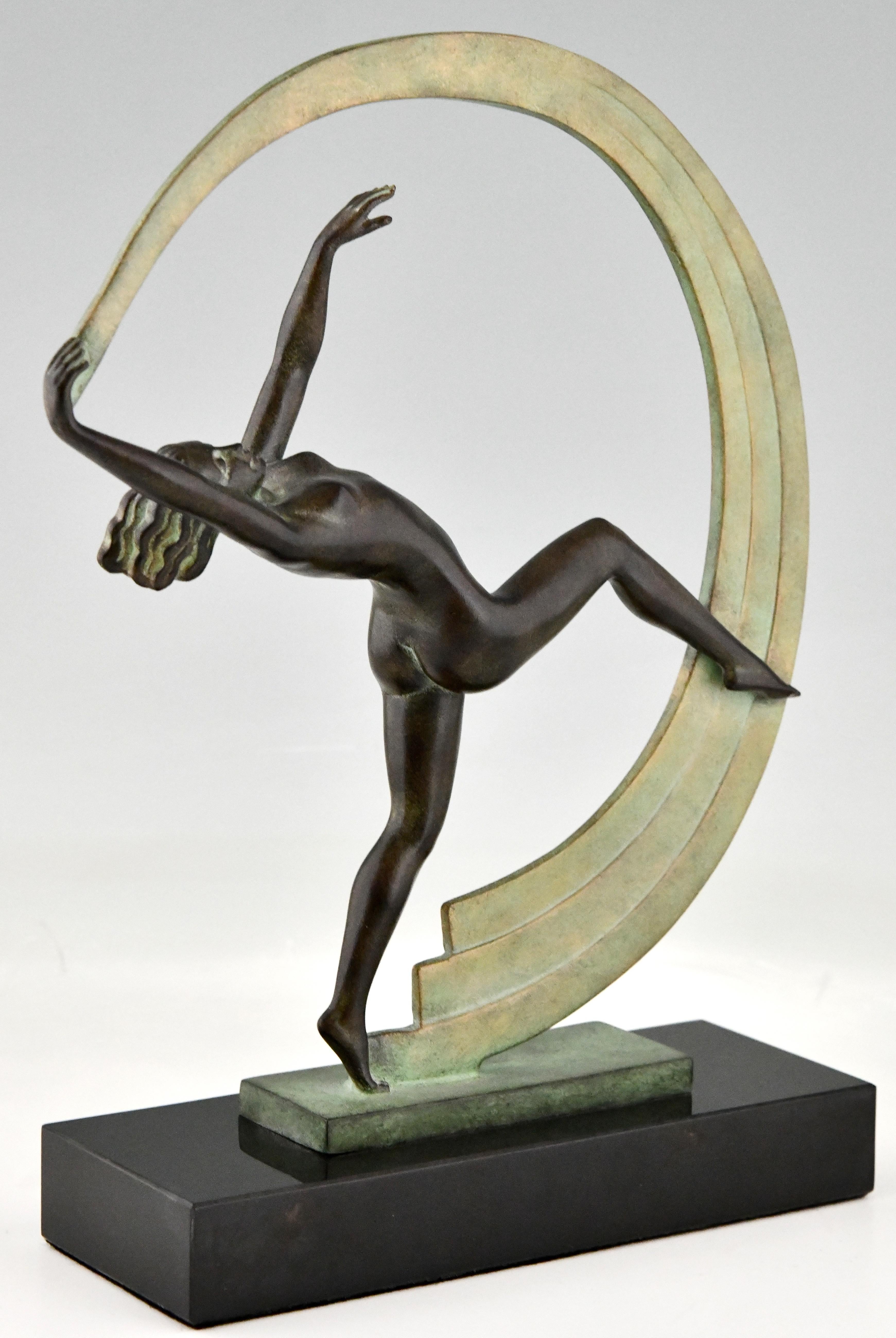 Escultura estilo Art Déco bailarina desnuda con pañuelo Bacchanale de Janle & Max Le Verrier en venta 1