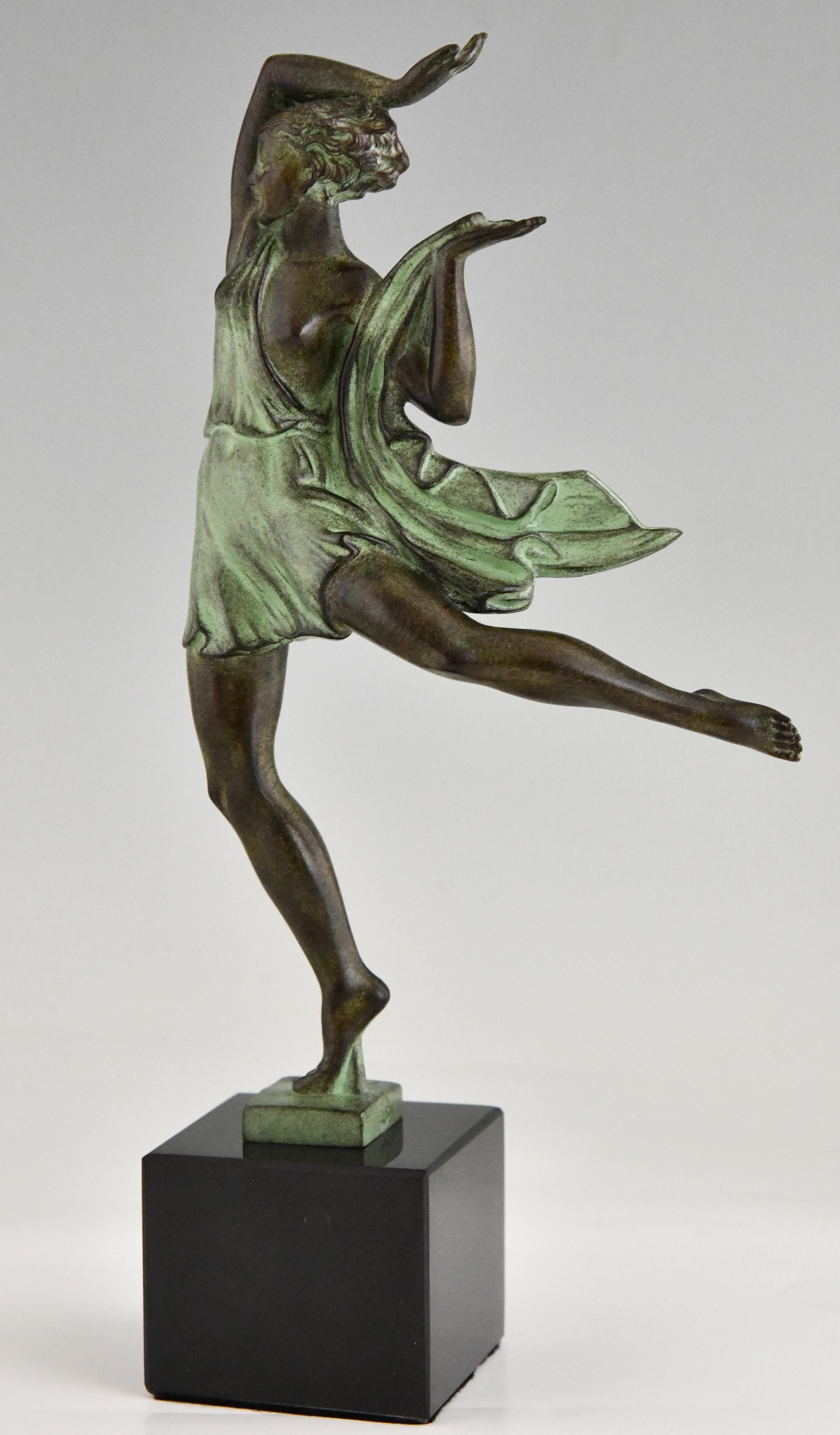 Sculpture de style Art déco d'une danseuse ALLEGRESSE Fayral pour Max Le Verrier  en vente 1